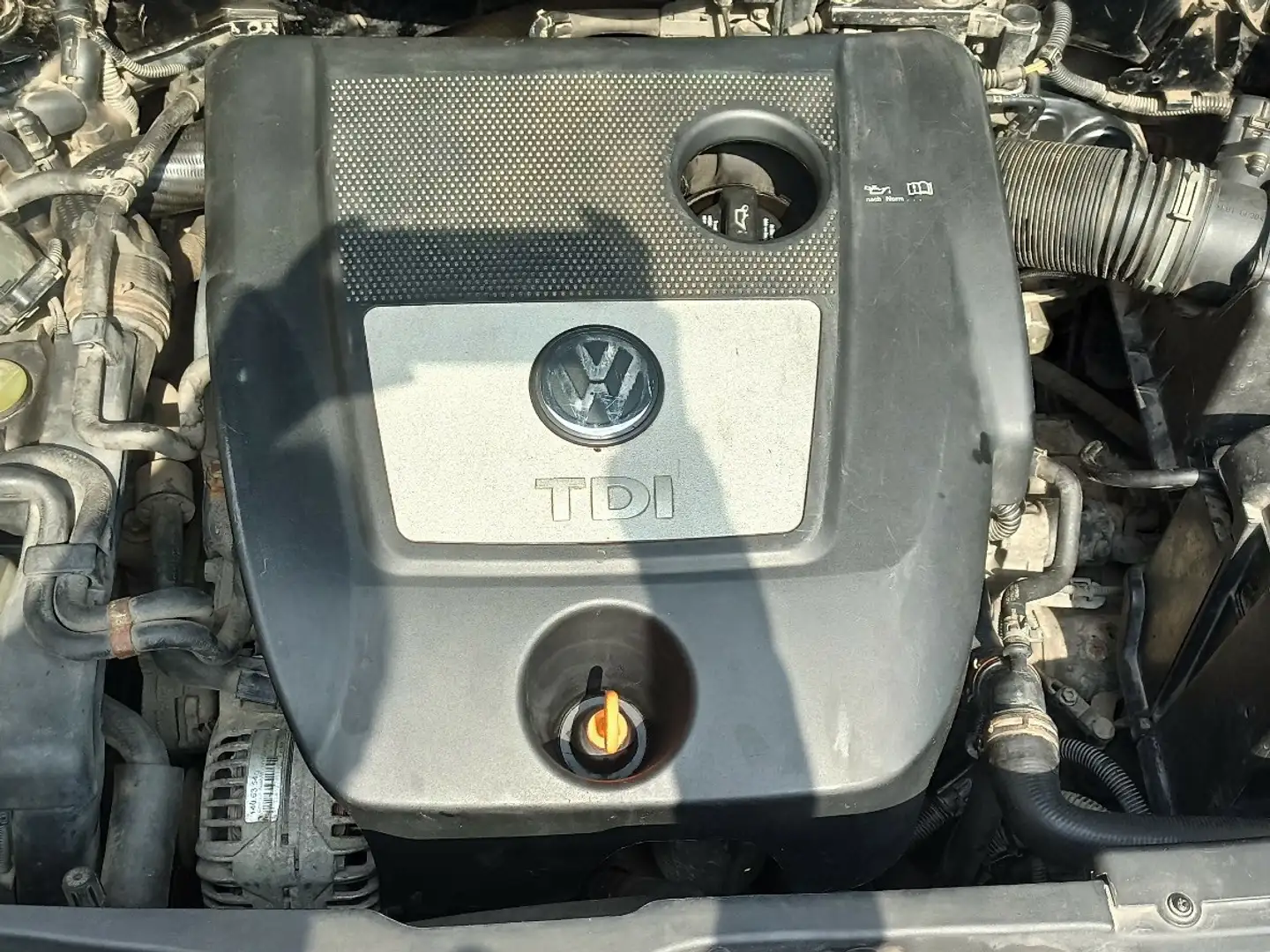 Volkswagen Bora 1.9 TDI Automatik Comfortline Fekete - 2
