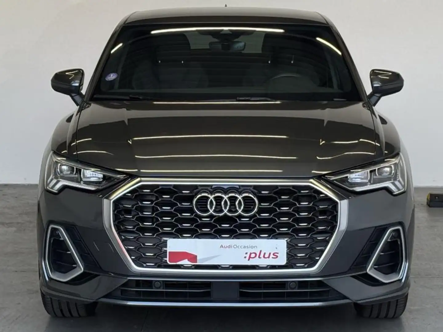 Audi Q3 35 TFSI 150ch S line S tronic 7 Gris - 2