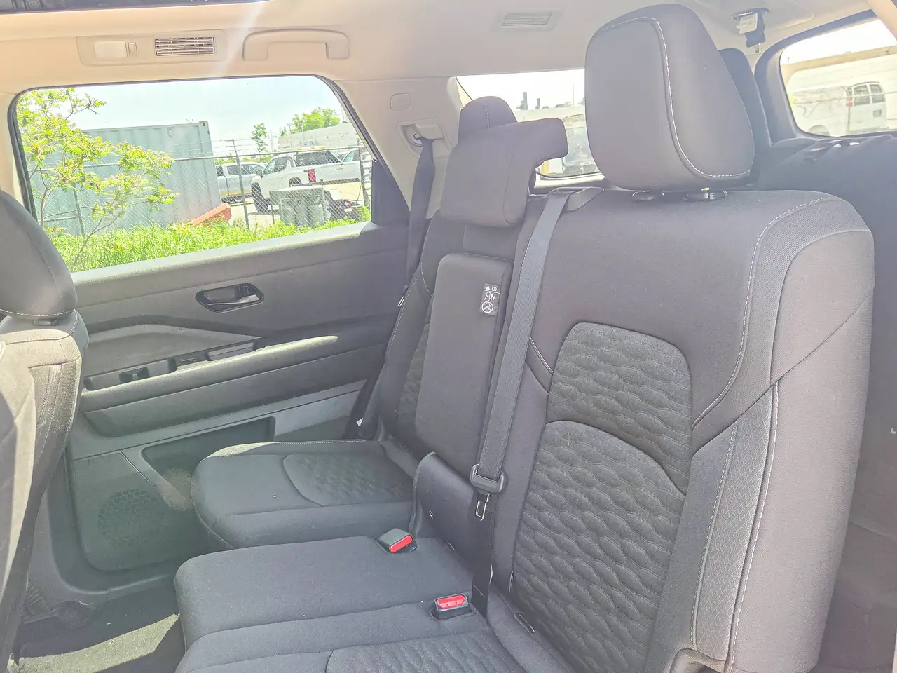 Nissan Pathfinder photo Nissan Pathfinder