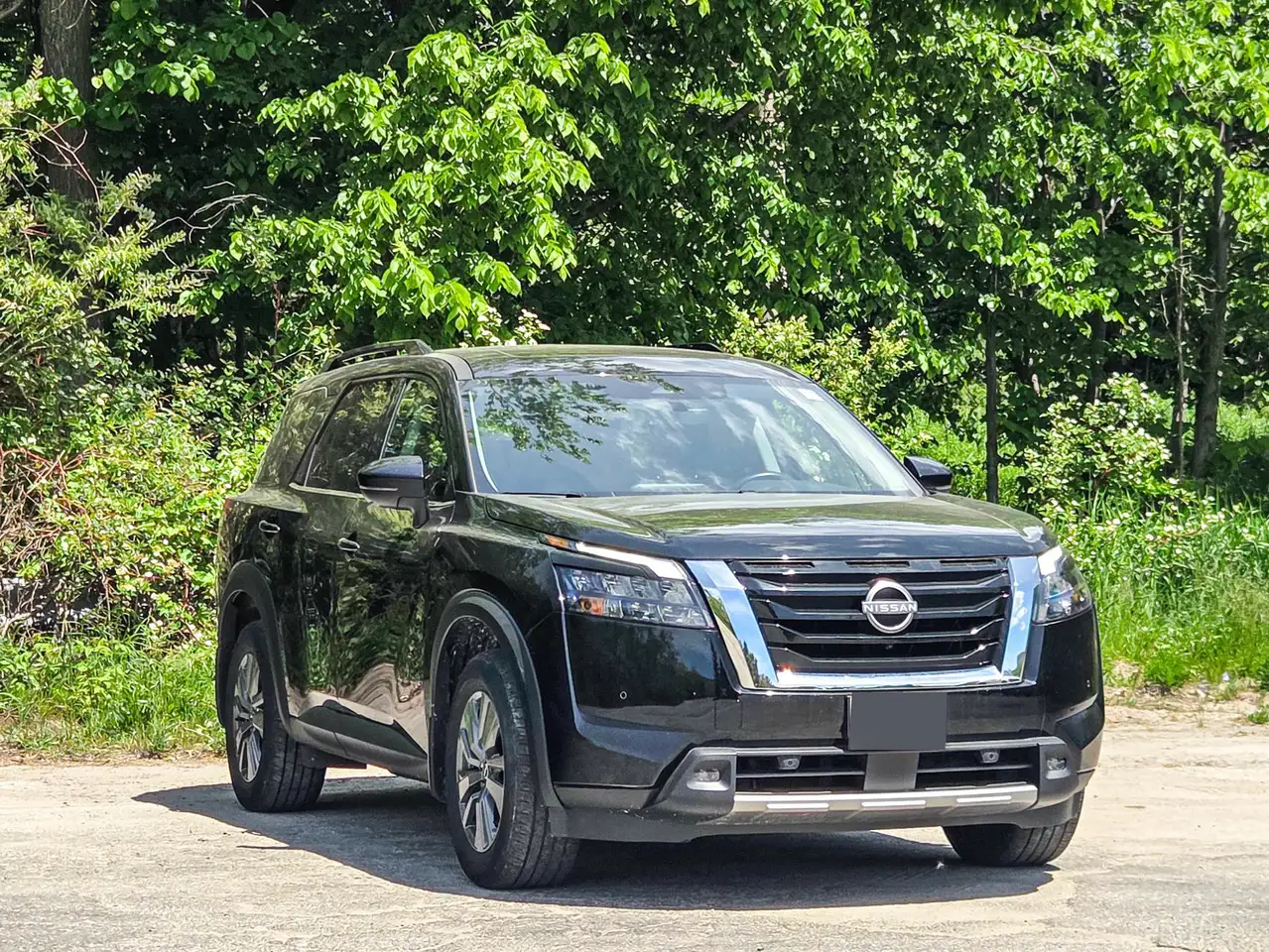 Nissan Pathfinder photo Nissan Pathfinder
