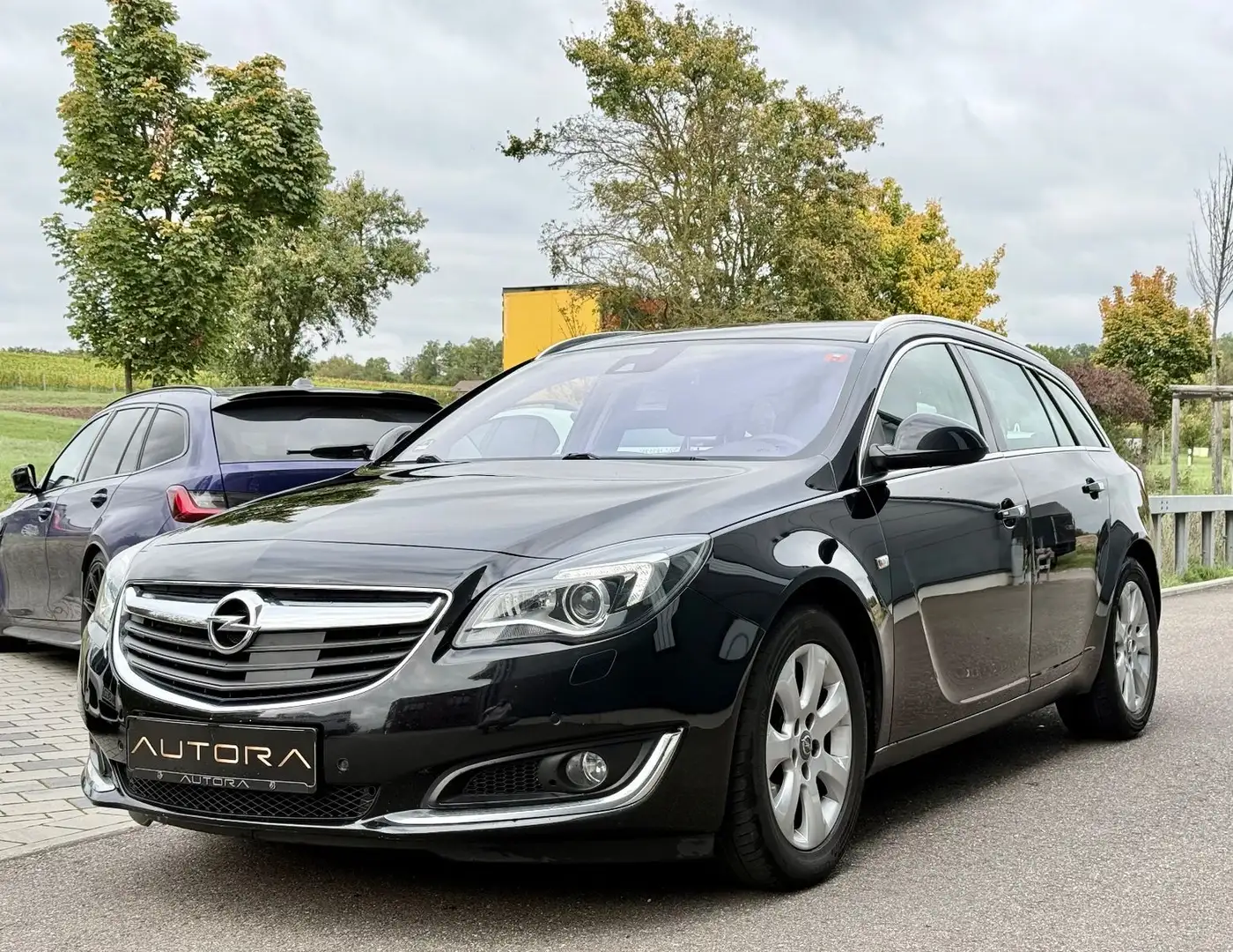 Opel Insignia A Sports Tourer Innovation XENON|ACC|AH Schwarz - 2
