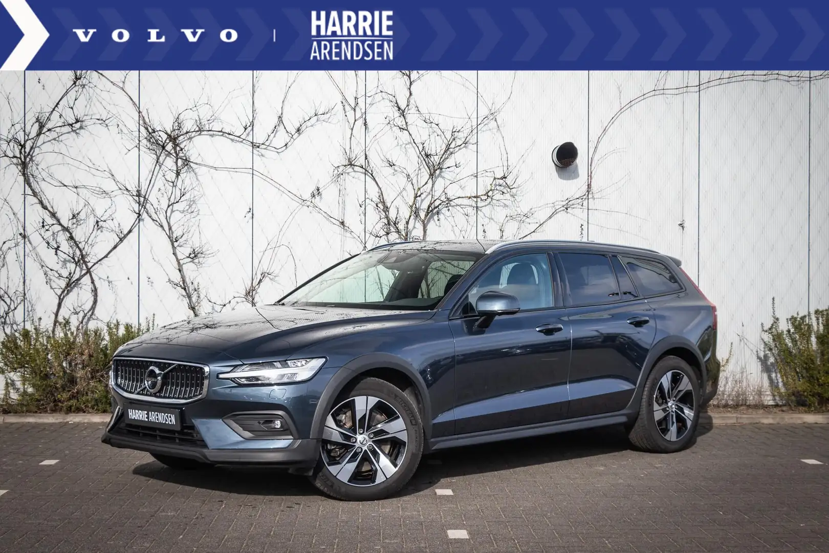 Volvo V60 Cross Country B5 AWD Pro | Adaptieve Cruise Control | Dode Hoek Blu/Azzurro - 1