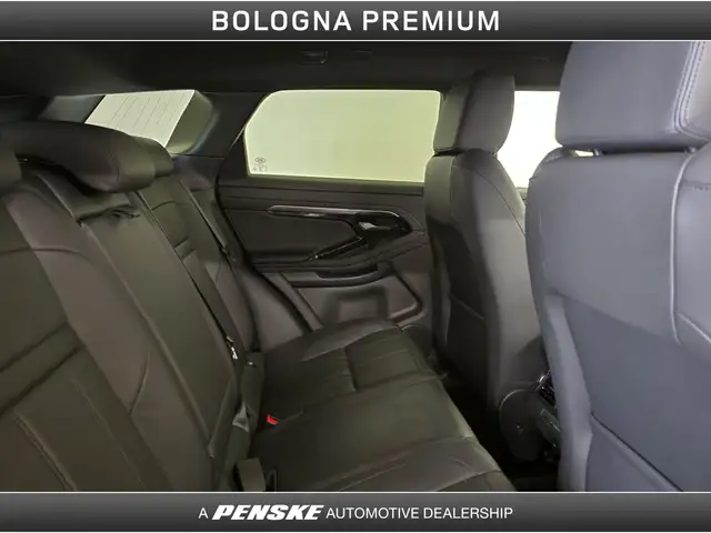 Land Rover Range Rover Evoque view 5