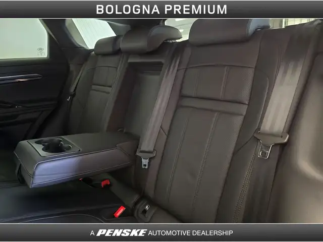 Land Rover Range Rover Evoque view 14