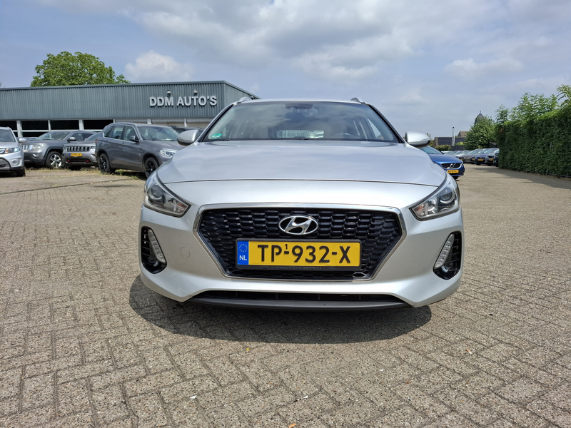 Hyundai i30 Wagon 1.6 CRDi Comfort B — photo 2