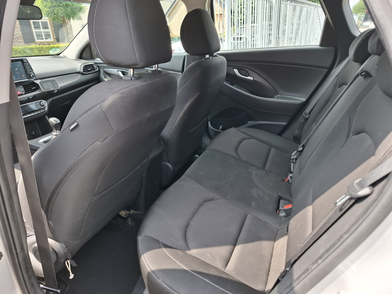 Hyundai i30 Wagon 1.6 CRDi Comfort B — photo 11