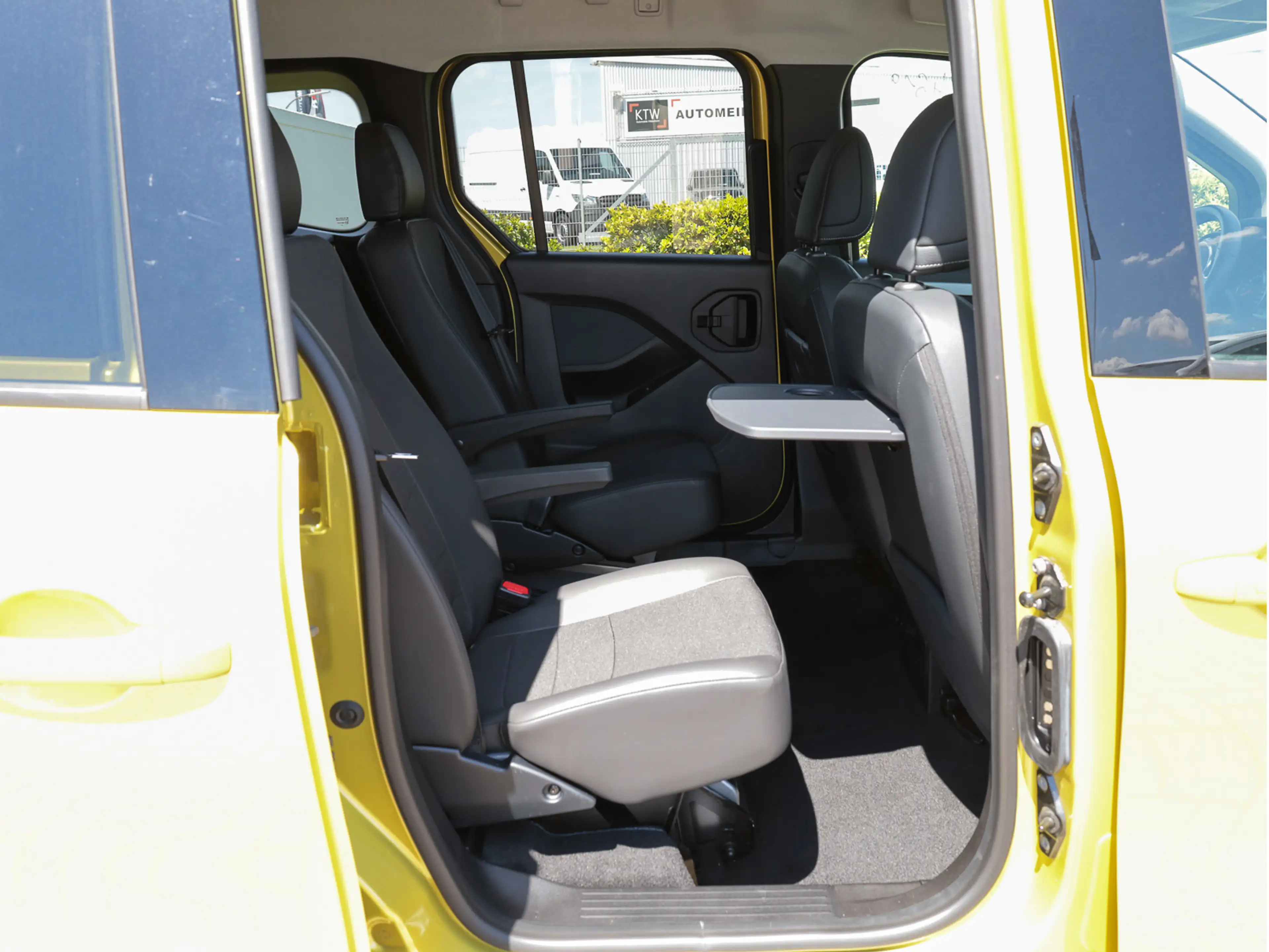 Mercedes-Benz T-Class Progressive,AMF Rollstuhlrampe,LED,Navi — photo 11