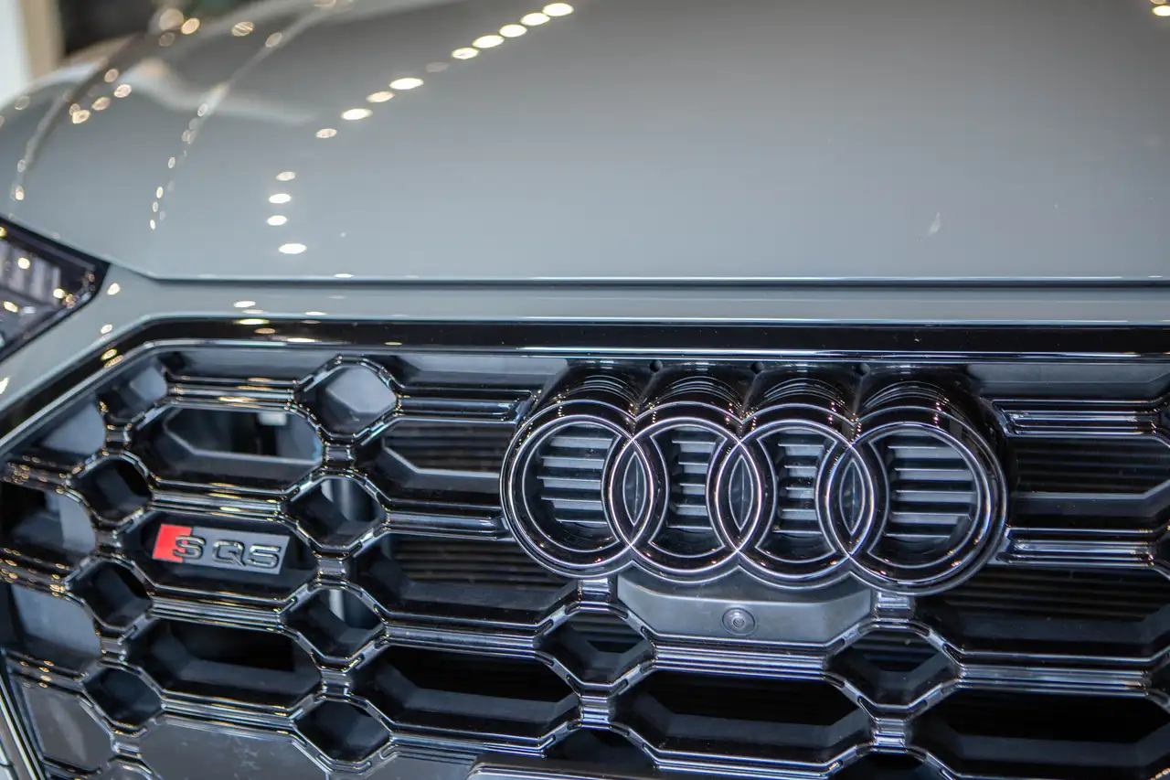 Audi SQ5 снимка Audi SQ5