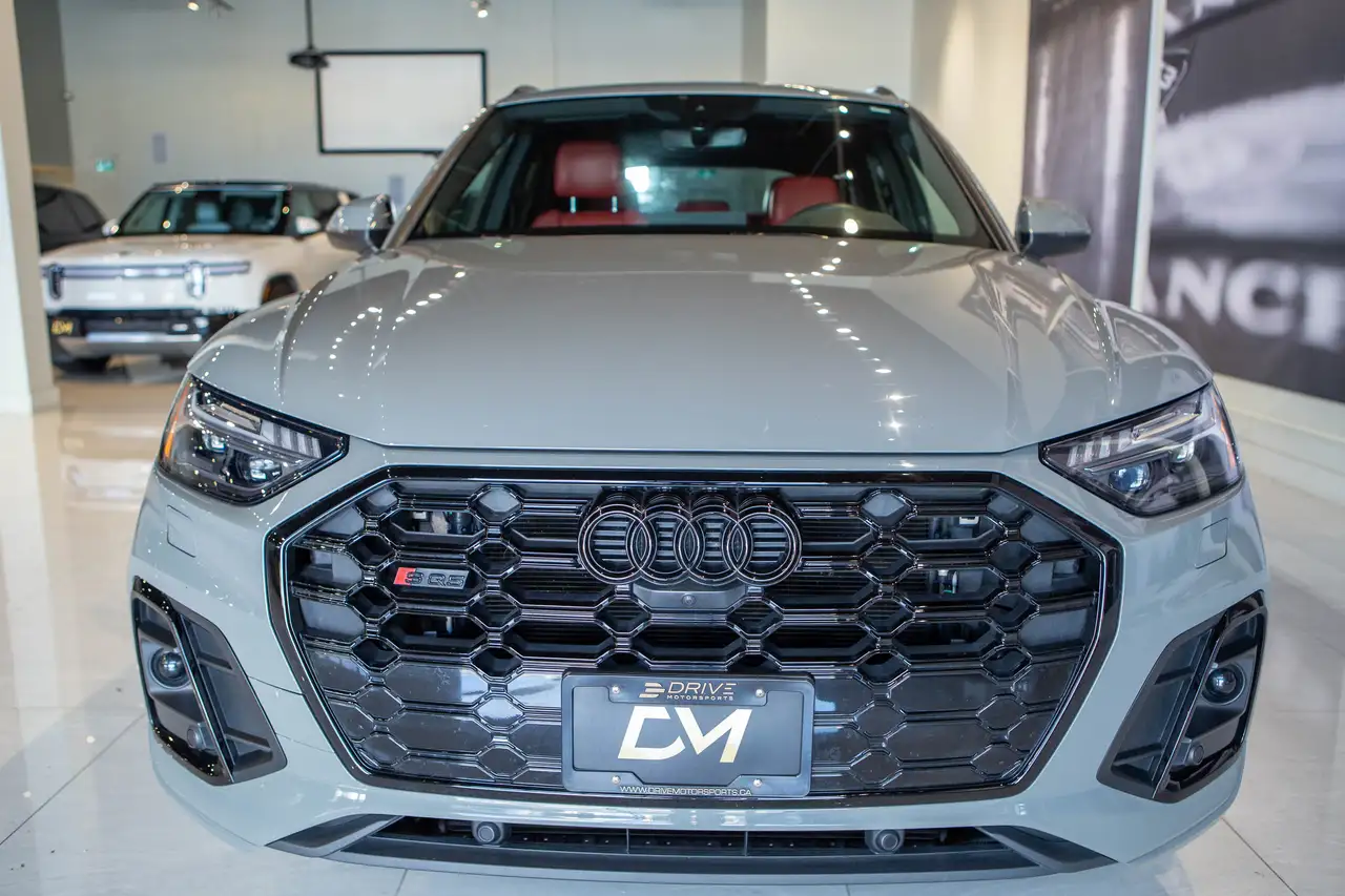 Audi SQ5 снимка Audi SQ5