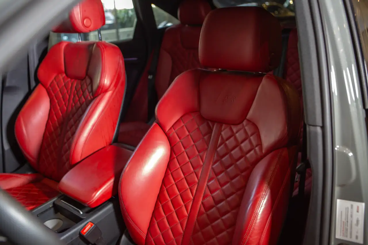 Audi SQ5 снимка Audi SQ5