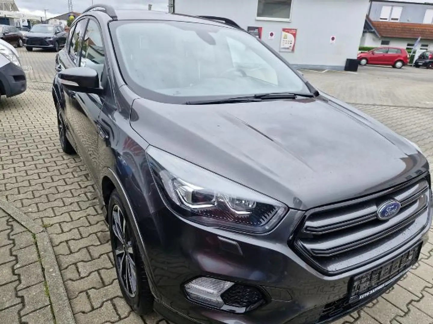 Ford Kuga 2,0 TDCi ST-Line 4x4 Start/Stop Grau - 1