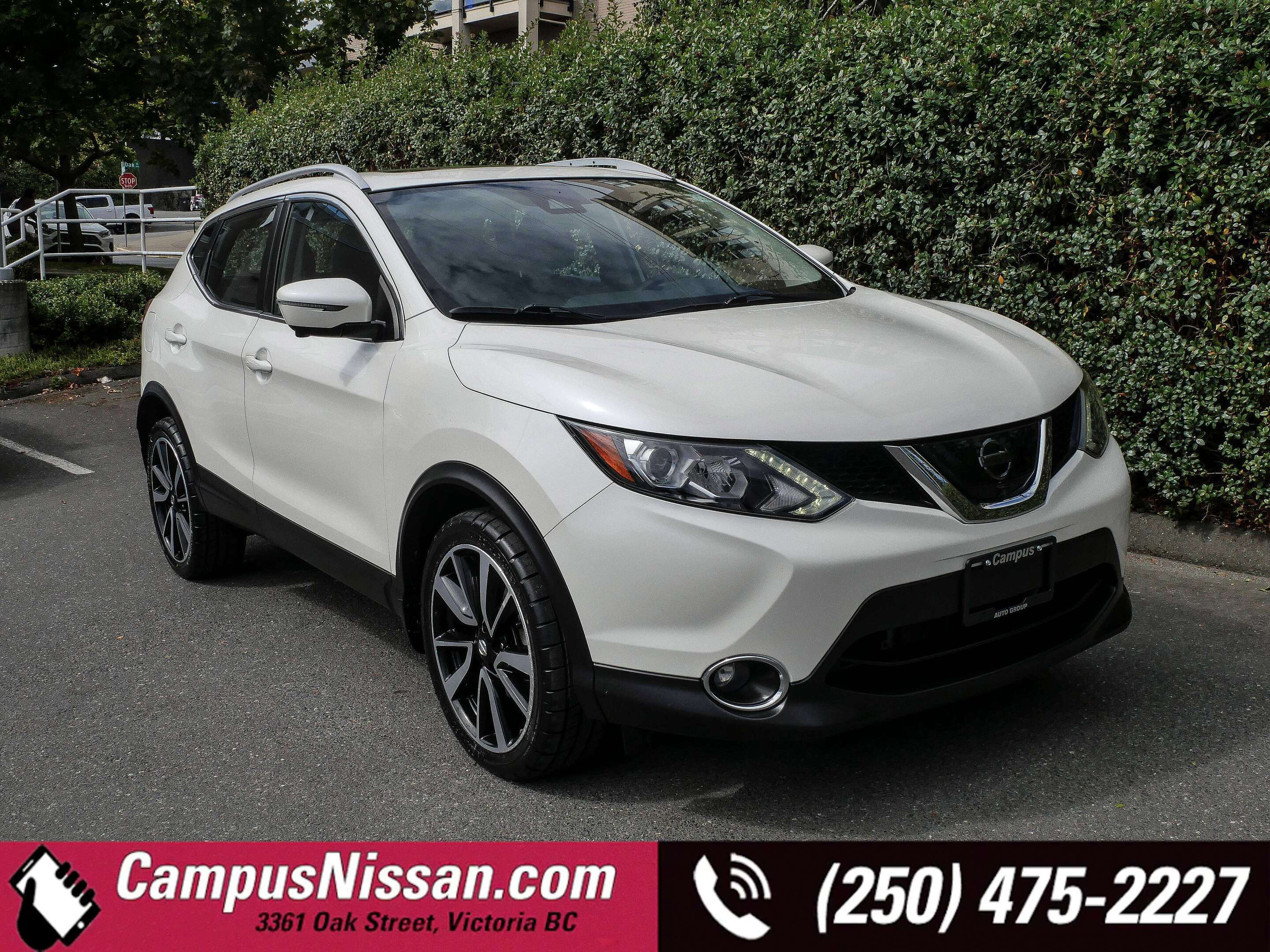 White 2017 Nissan Qashqai SUV / Crossover  Automatic