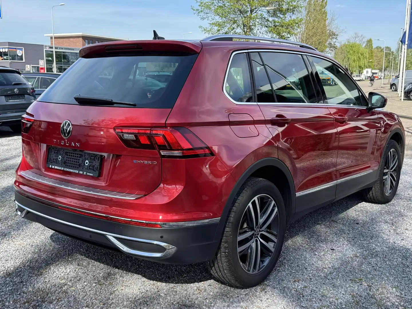 Volkswagen Tiguan eHybrid 245pk DSG Elegance (Trekhaak,Camera,Virtua Rood - 2