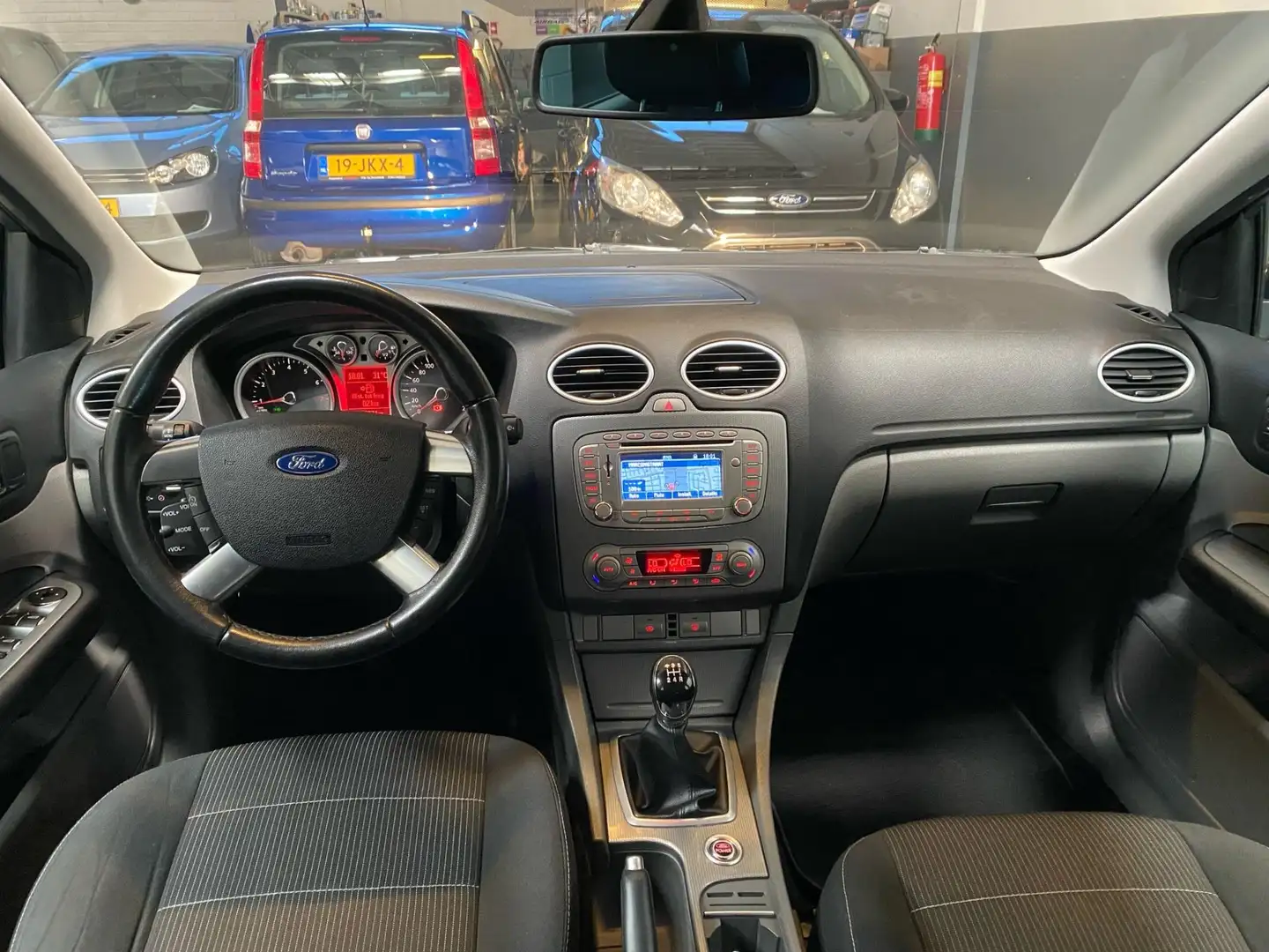 Ford Focus 1.8 Limited |AIRCO|CRUISE|PDC|NAP| Grijs - 2
