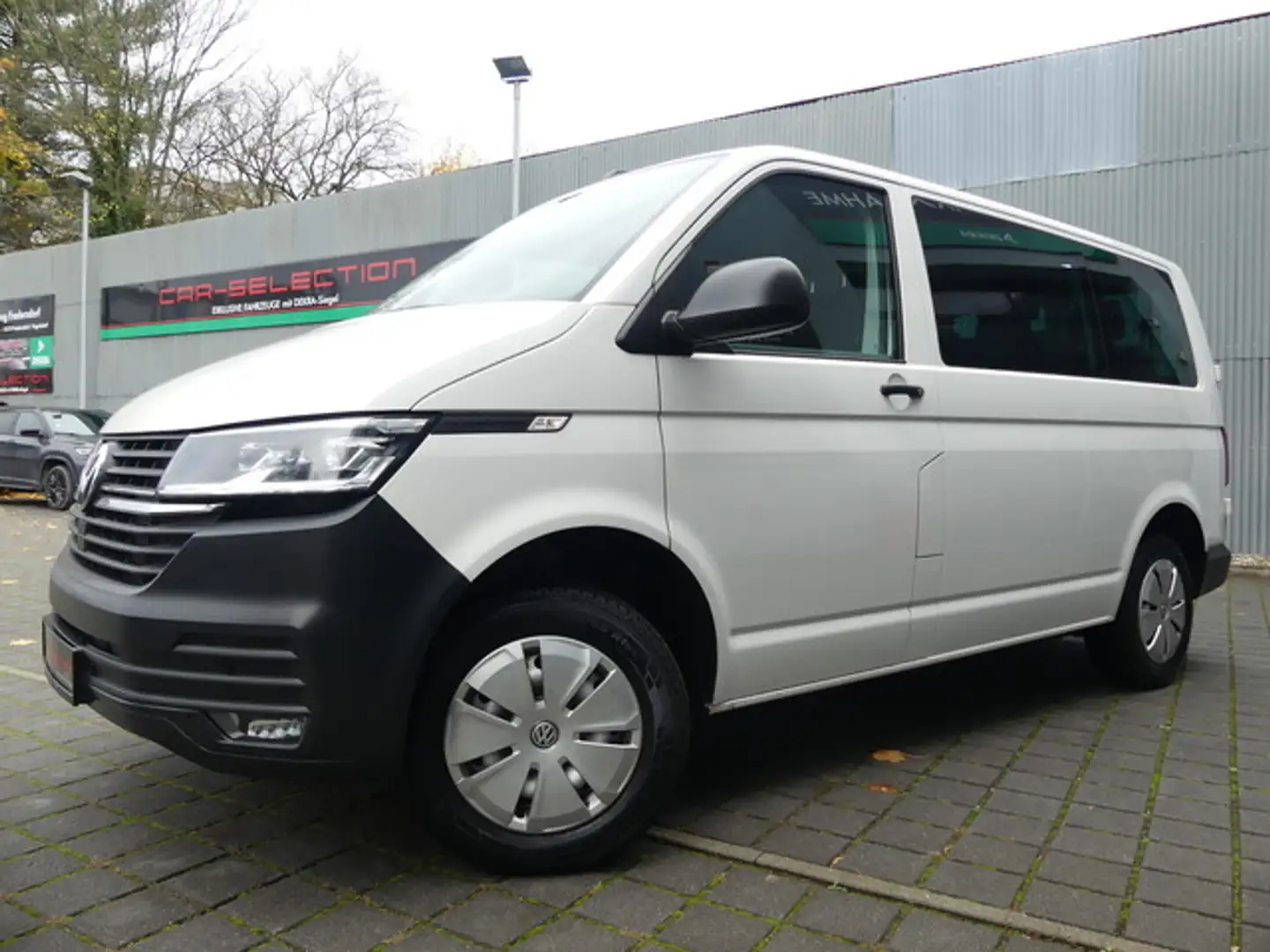 Volkswagen T6.1 Kombi 2.0 TDI 8SITZER LED/AUTOMATIK/AHK Blanc - 2