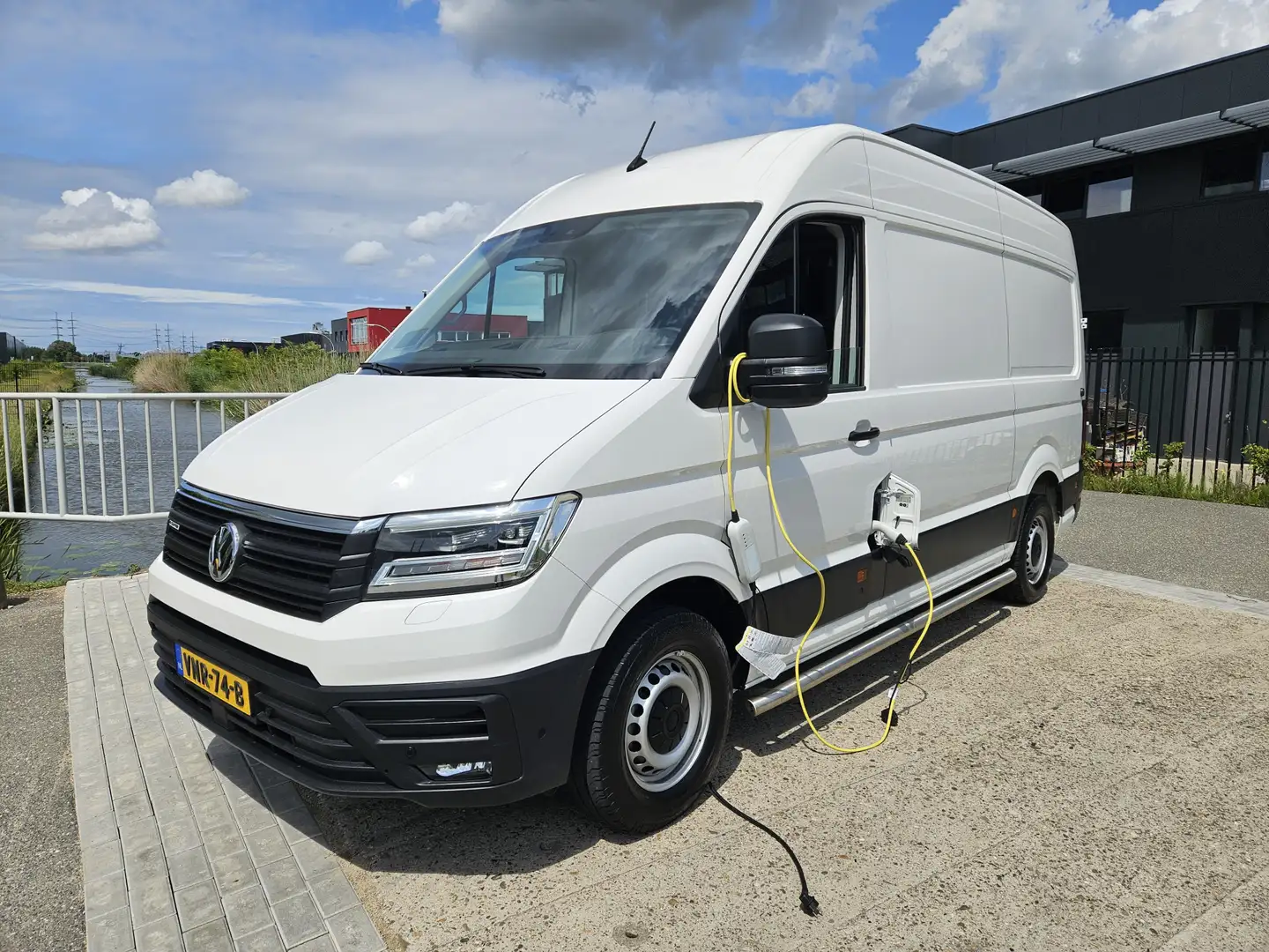 Volkswagen Crafter e-Crafter L3H3 36 kWh Autm voorheen L2H2 133Km act Wit - 1