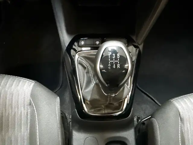 Opel Corsa view 13