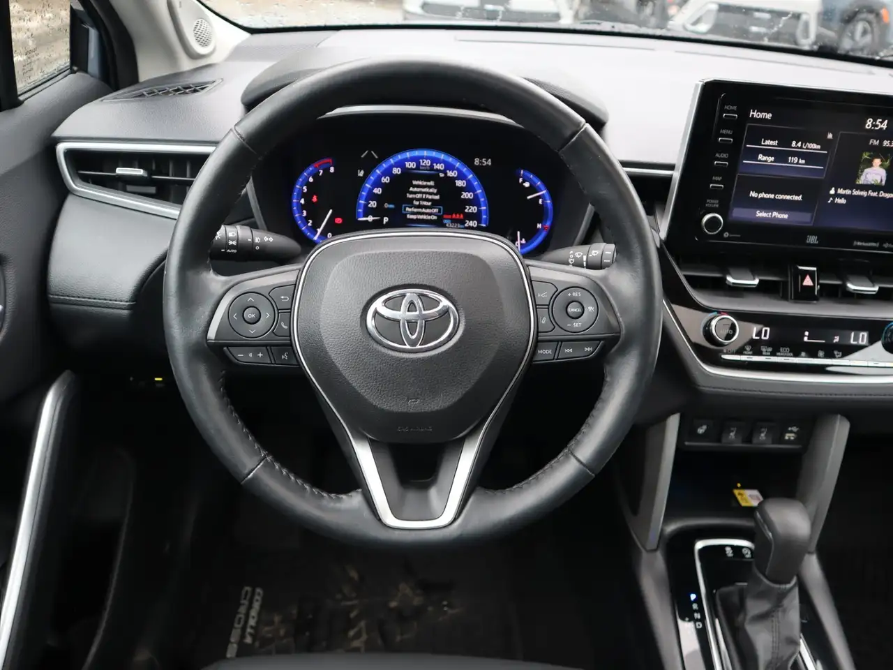 Toyota Corolla Cross снимка Toyota Corolla Cross