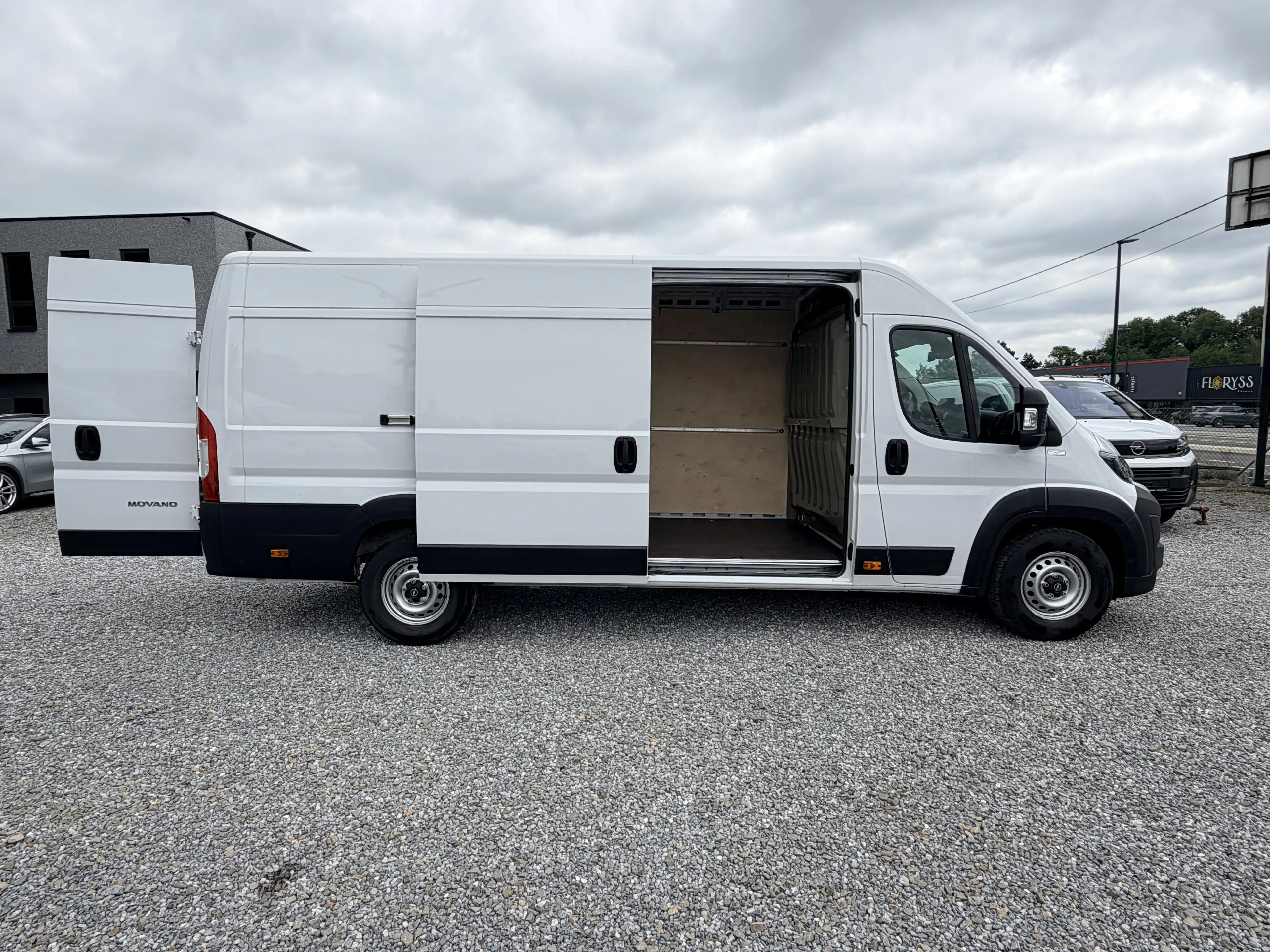 Peugeot Boxer 2.2 BlueHDi L4H3 — photo 4