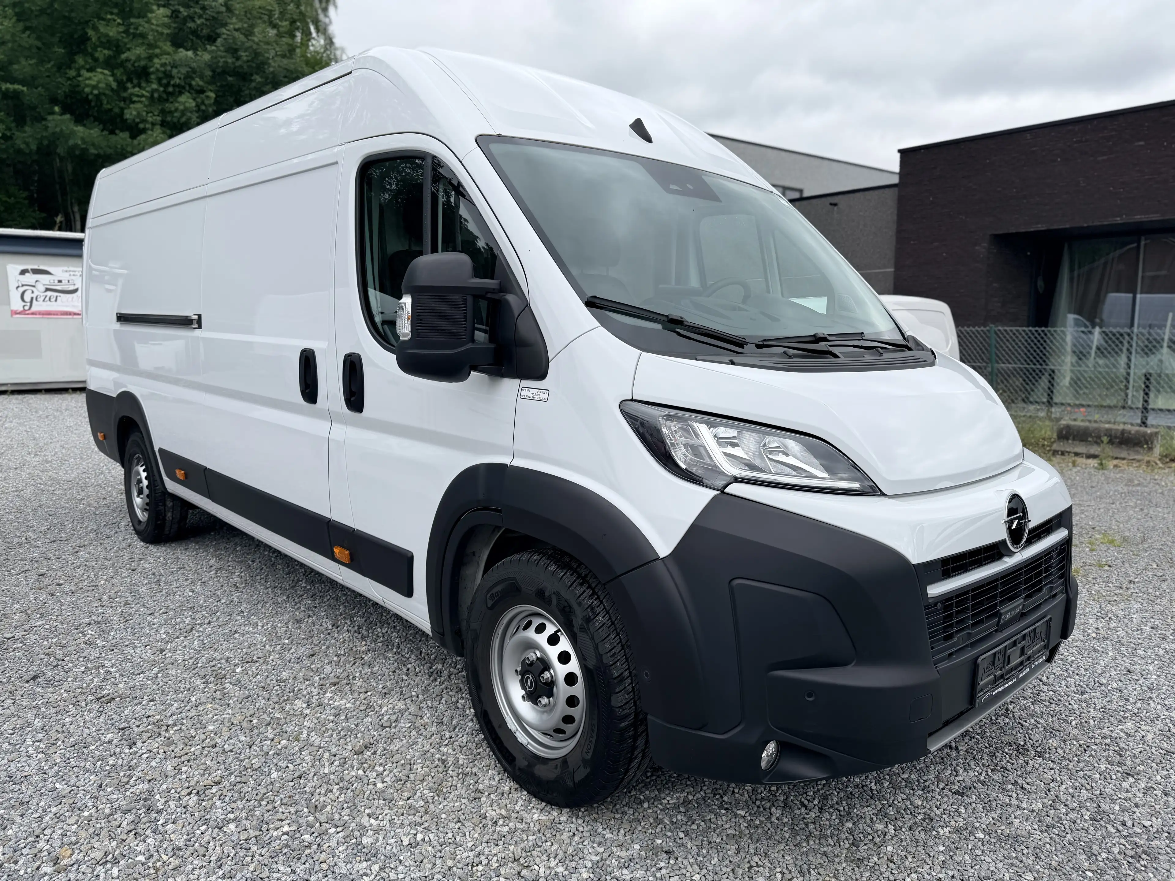 Peugeot Boxer 2.2 BlueHDi L4H3 — photo 3