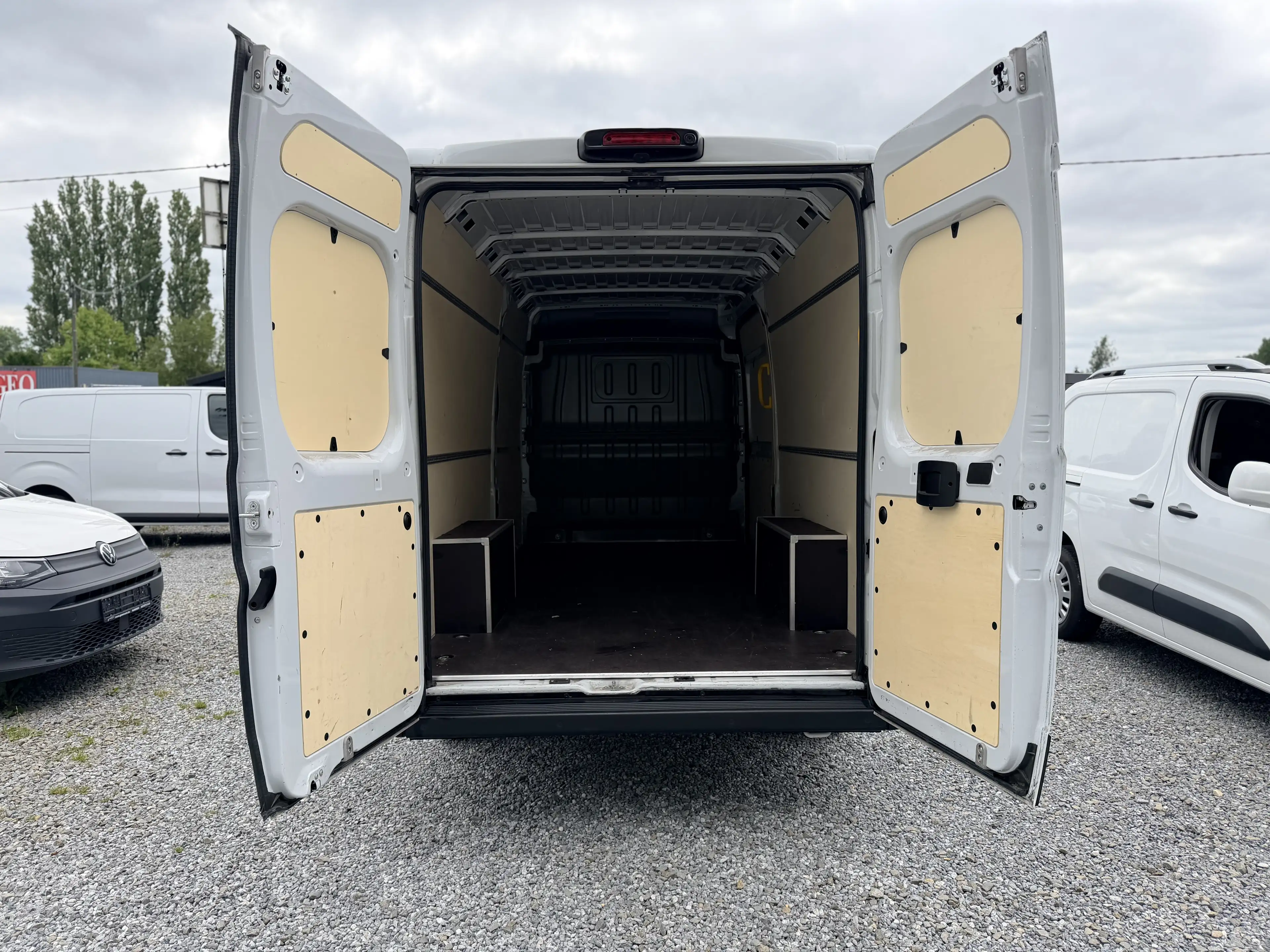Peugeot Boxer 2.2 BlueHDi L4H3 — photo 8