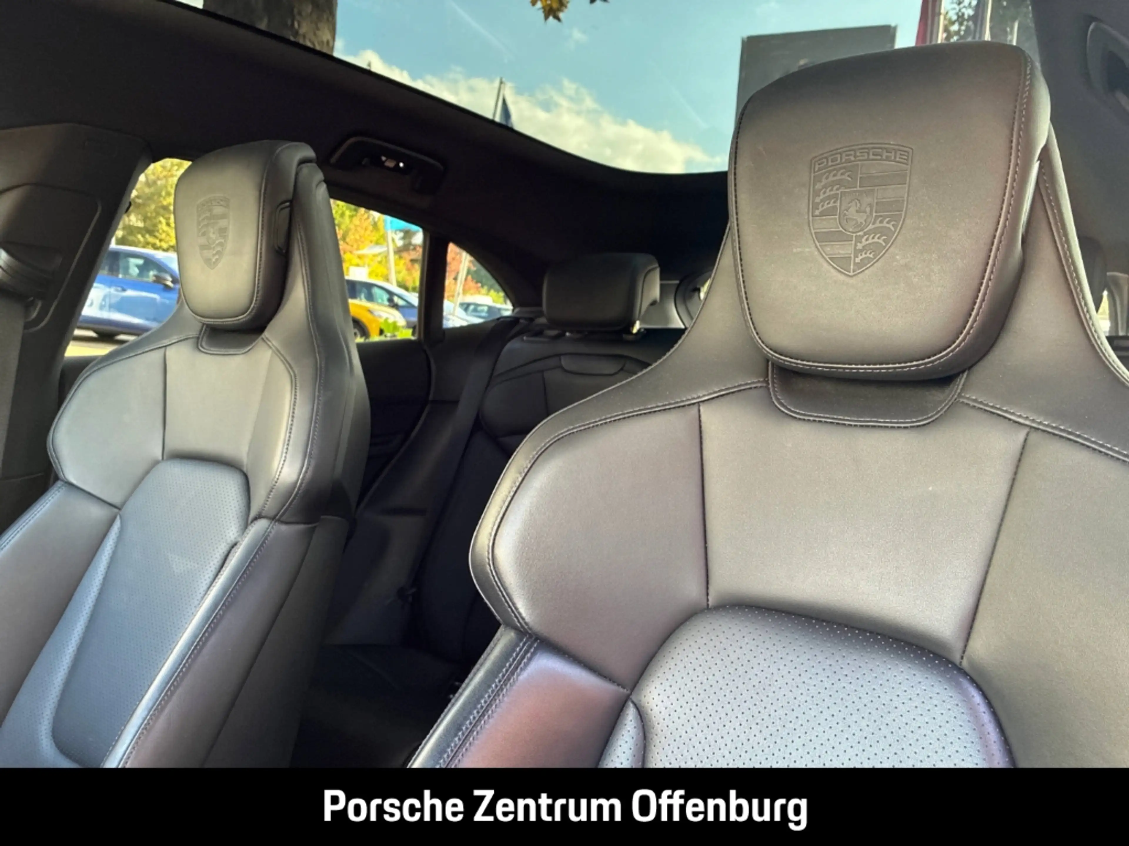 Porsche Taycan 4S Cross Turismo ACC Offroad Pano Hlenk. Mtrx BOSE — photo 5