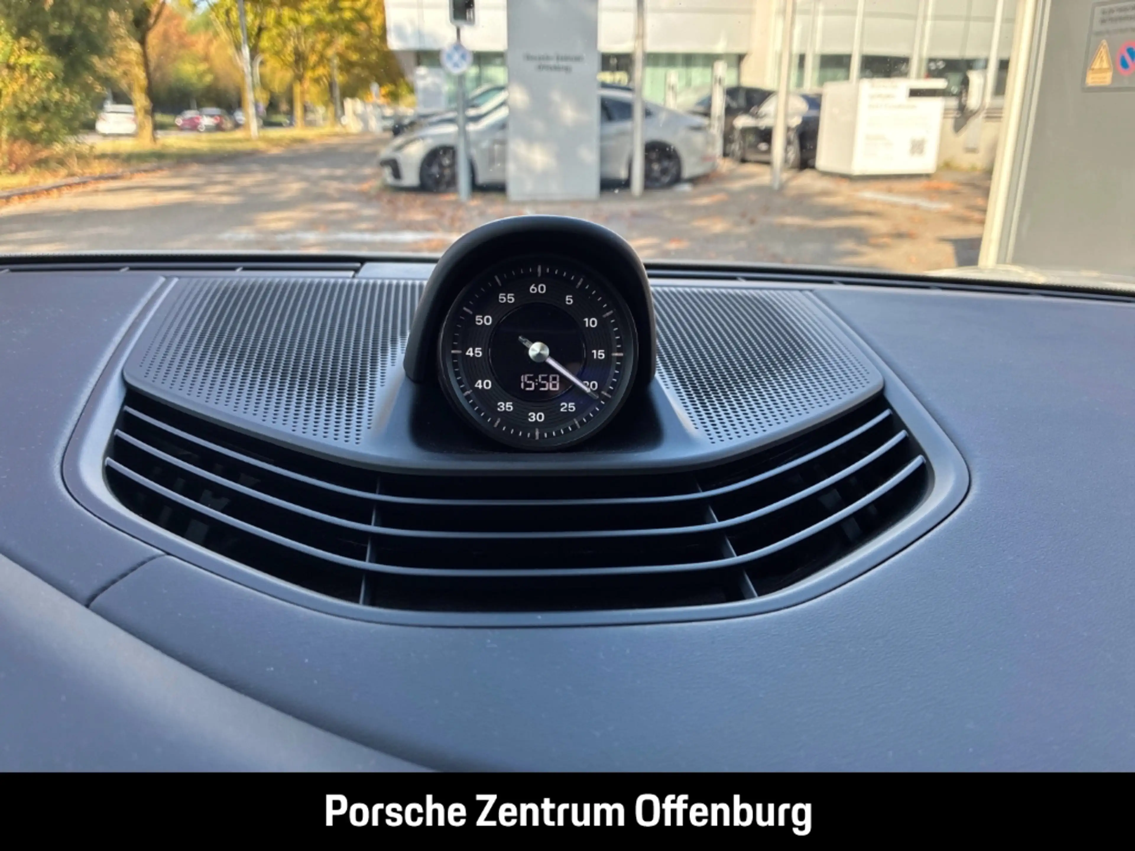 Porsche Taycan 4S Cross Turismo ACC Offroad Pano Hlenk. Mtrx BOSE — photo 14