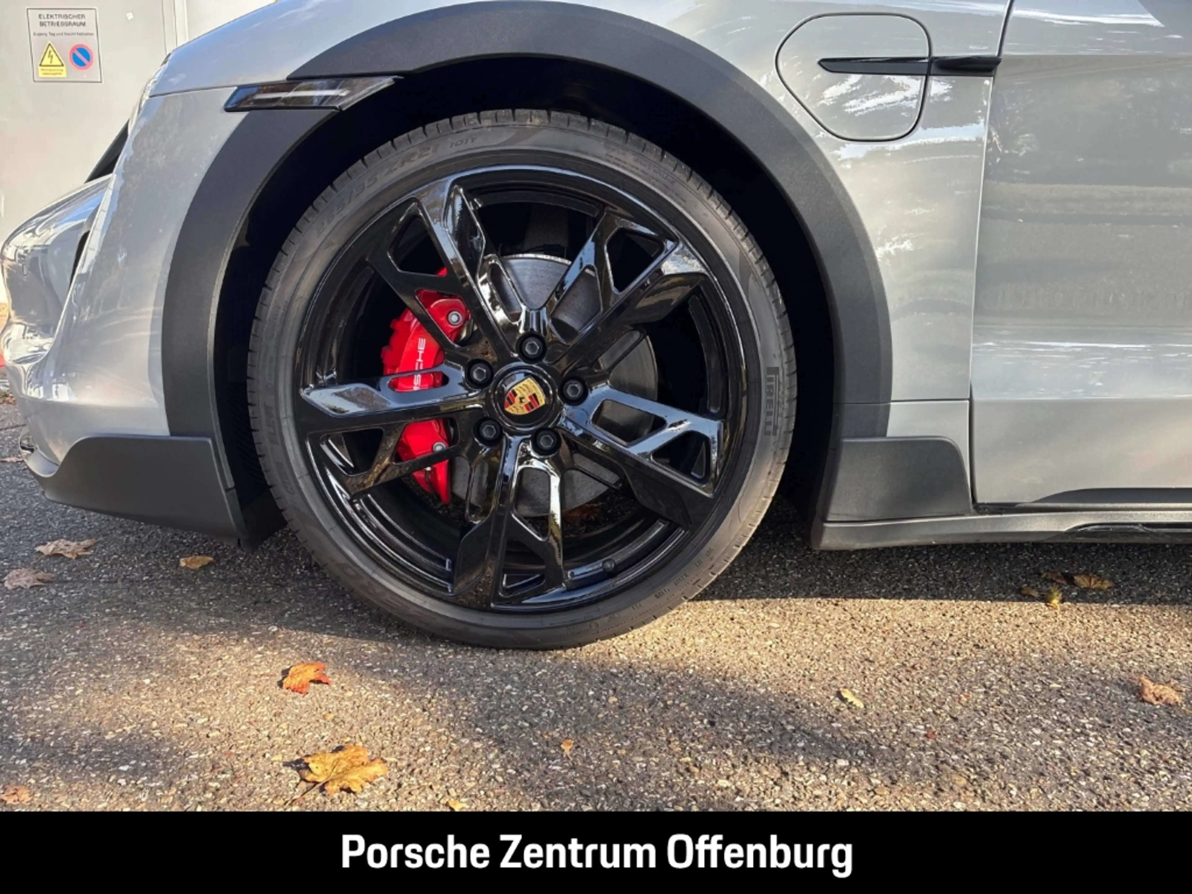 Porsche Taycan 4S Cross Turismo ACC Offroad Pano Hlenk. Mtrx BOSE — photo 10