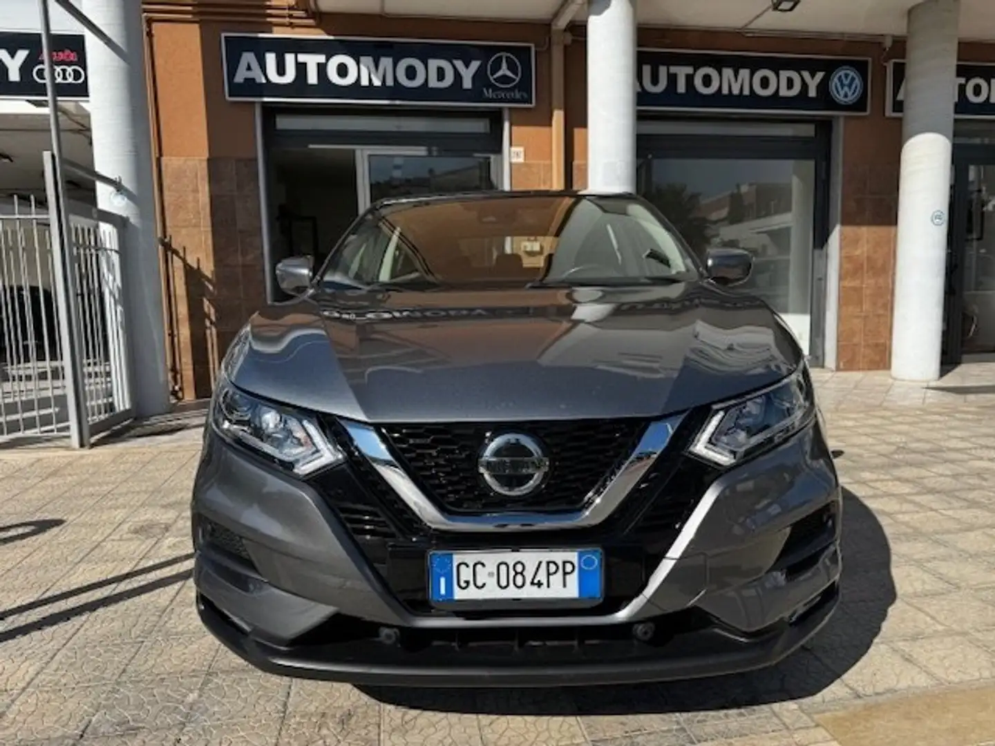 Nissan Qashqai Qashqai II 2017 1.5 dci Business 115cv dct my20 Grigio - 1