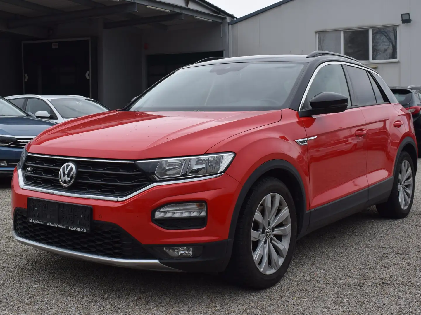 Volkswagen T-Roc 1,0 TSI Design R- LINE Rot - 2