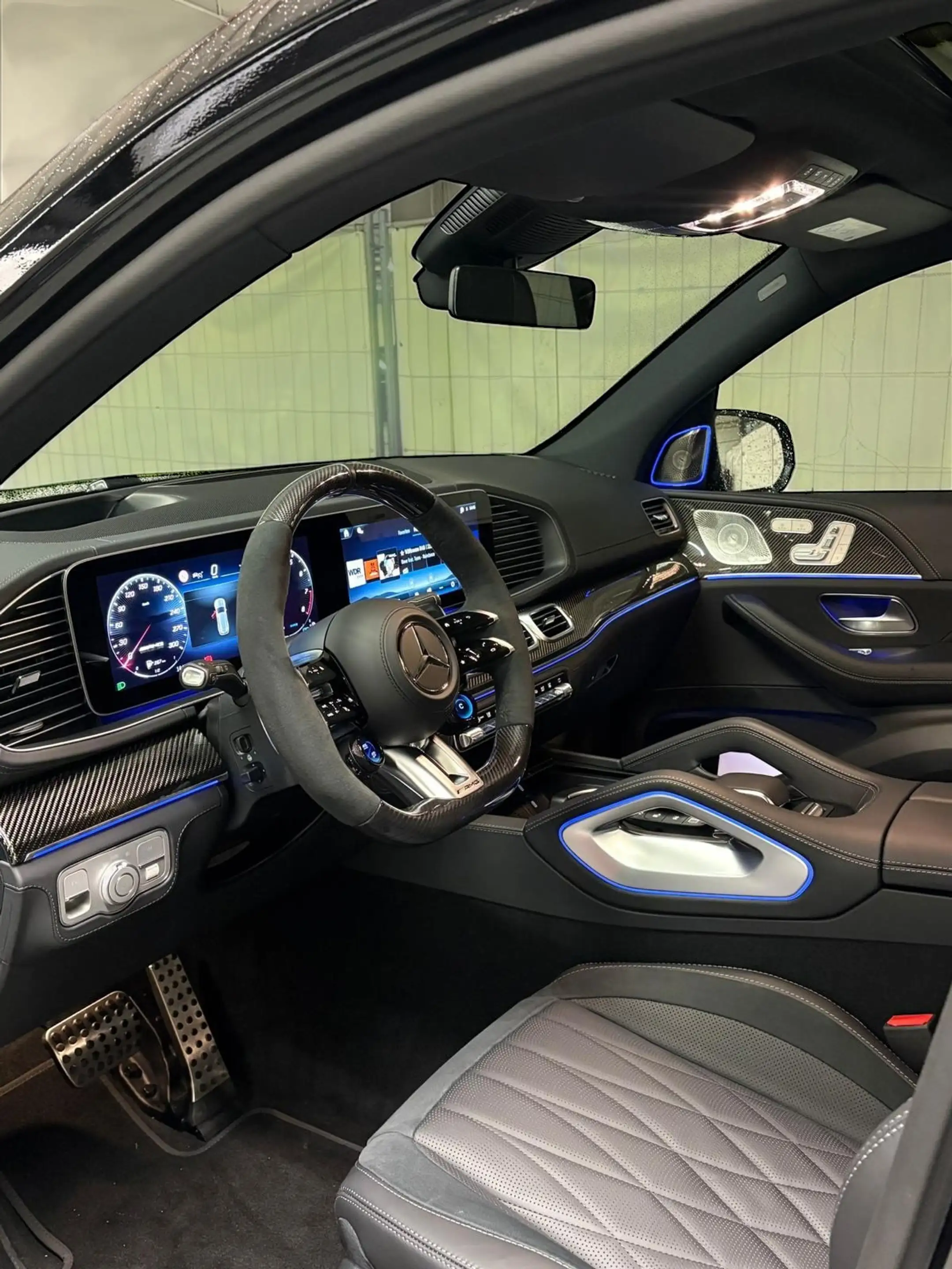Mercedes-Benz GLS 63 AMG 4Matic Burmester Keramik Carbon 2026 — photo 7