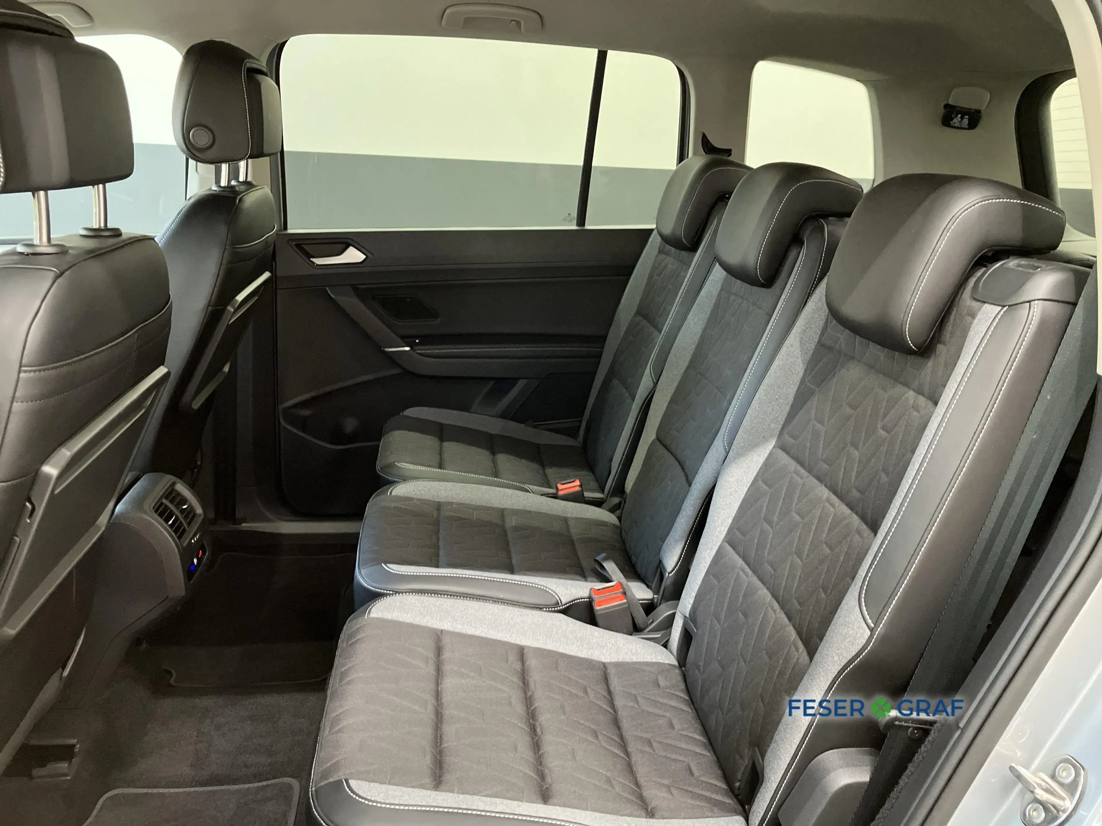 Volkswagen Touran GOAL 1.5 TSI DSG 7-Sitze AHK Keyless RFK — photo 9