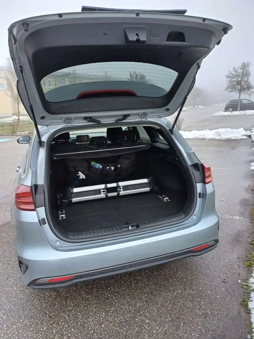 Kia Ceed / cee'd ceed 1,4 MPI GPF Titan Titan Grau - 2