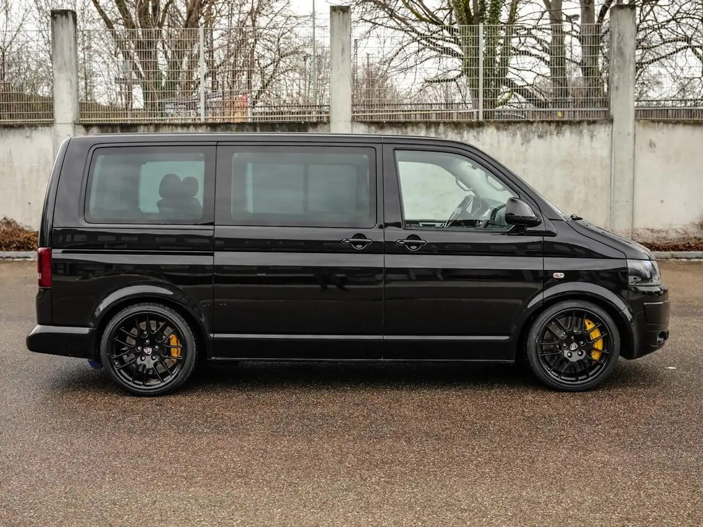 Volkswagen T5 T5 Porsche GT2 Bi-Turbo Technik 4x4 crna - 2