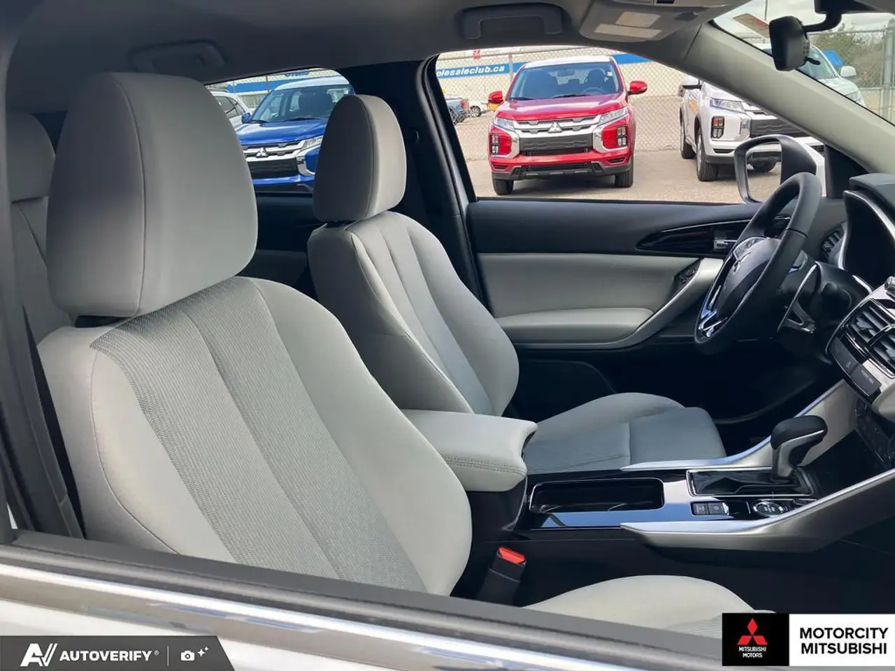 Mitsubishi Eclipse Cross снимка Mitsubishi Eclipse Cross