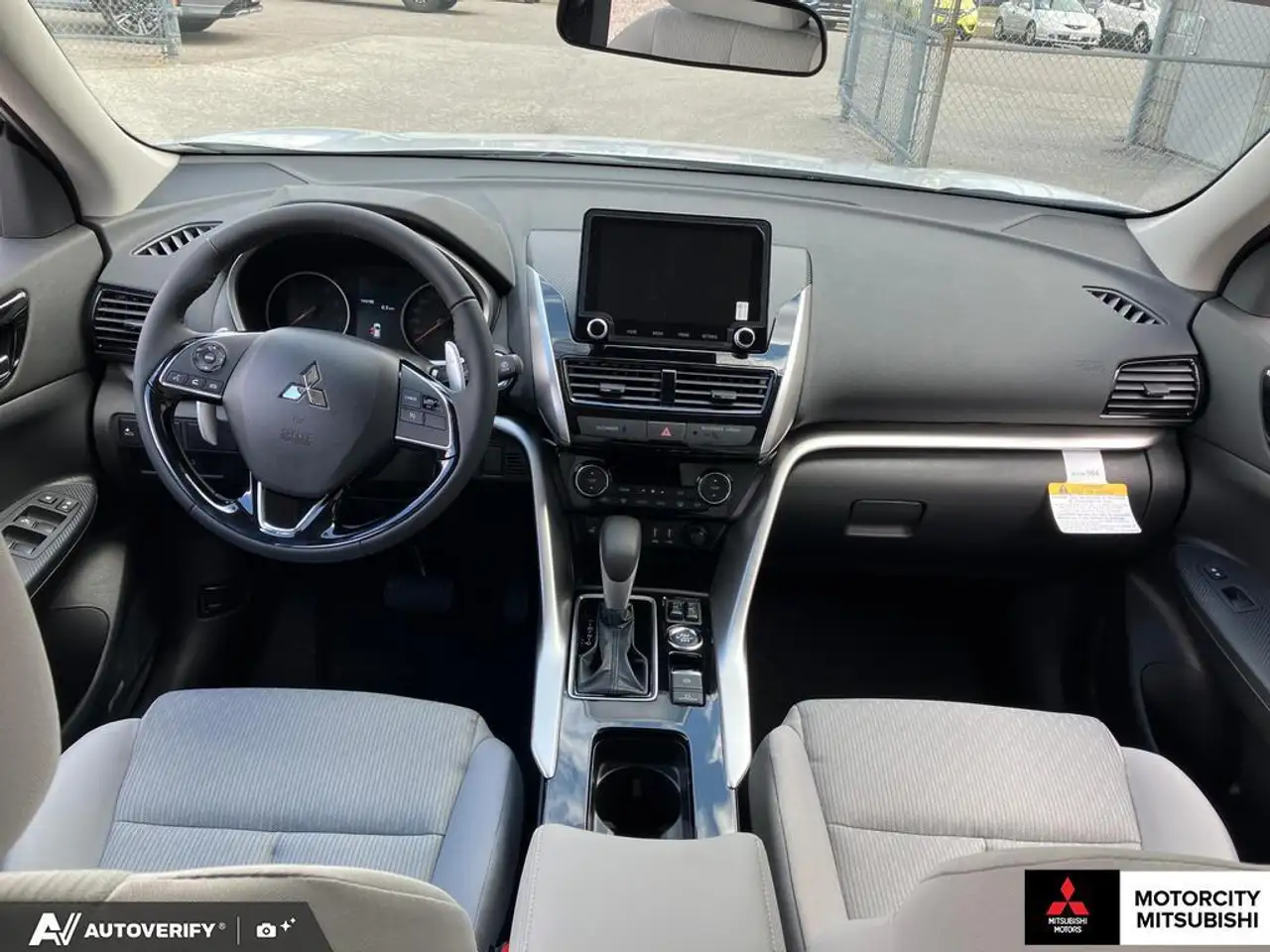 Mitsubishi Eclipse Cross снимка Mitsubishi Eclipse Cross