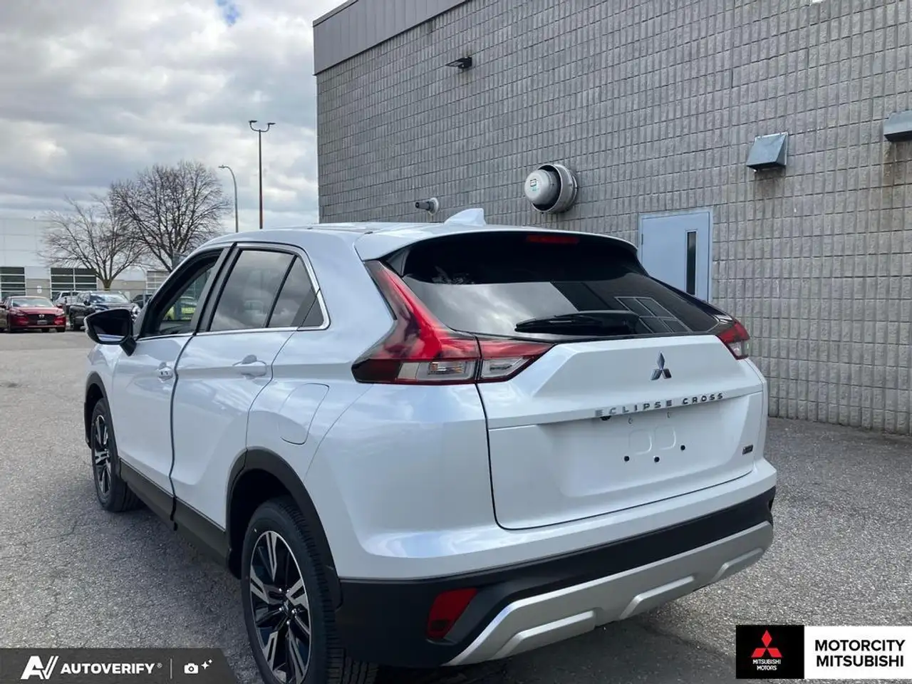Mitsubishi Eclipse Cross снимка Mitsubishi Eclipse Cross