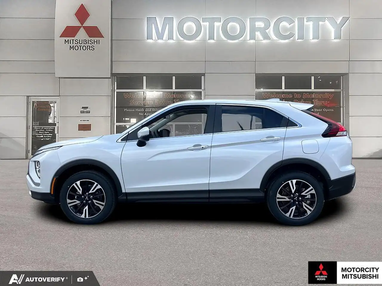 Mitsubishi Eclipse Cross снимка Mitsubishi Eclipse Cross