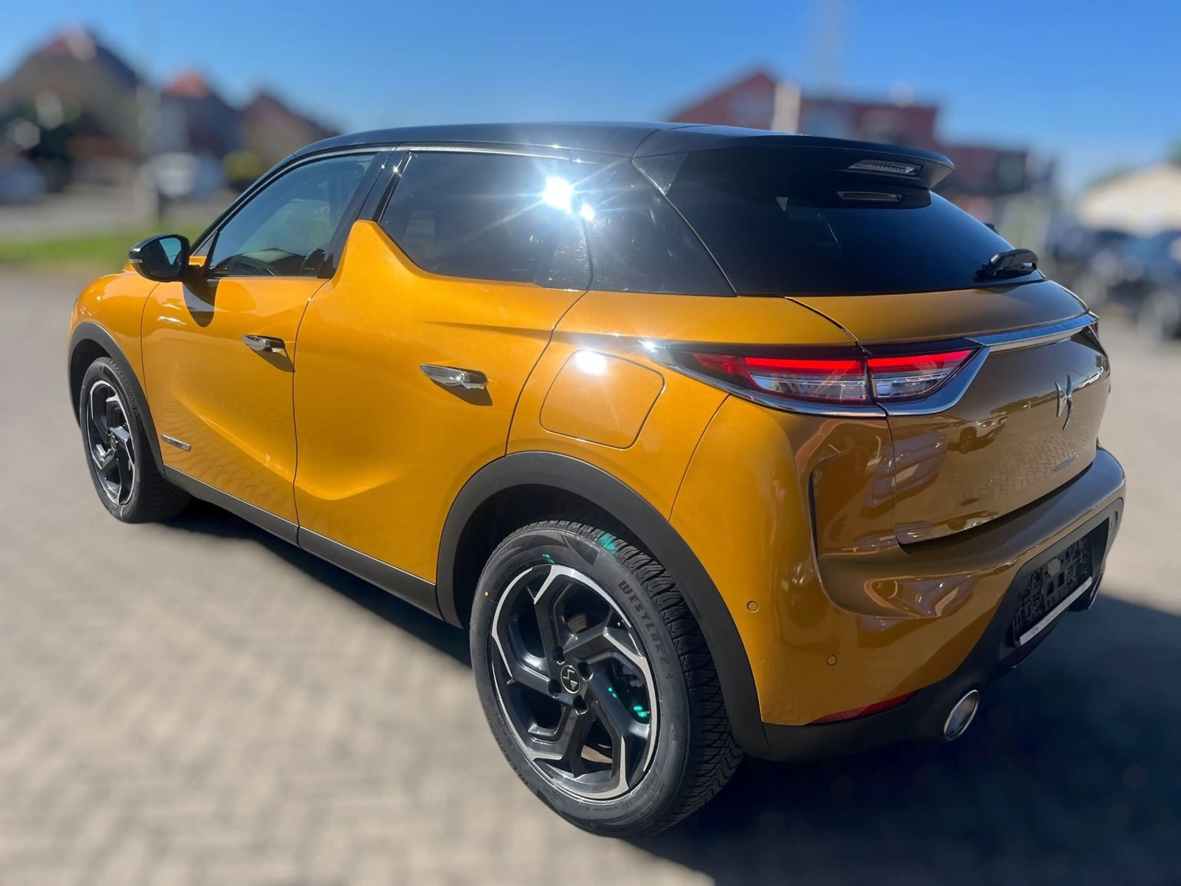 DS Automobiles DS 3 Crossback PureTech 1.2 Opera*Automatik*DS Conn.* — photo 4