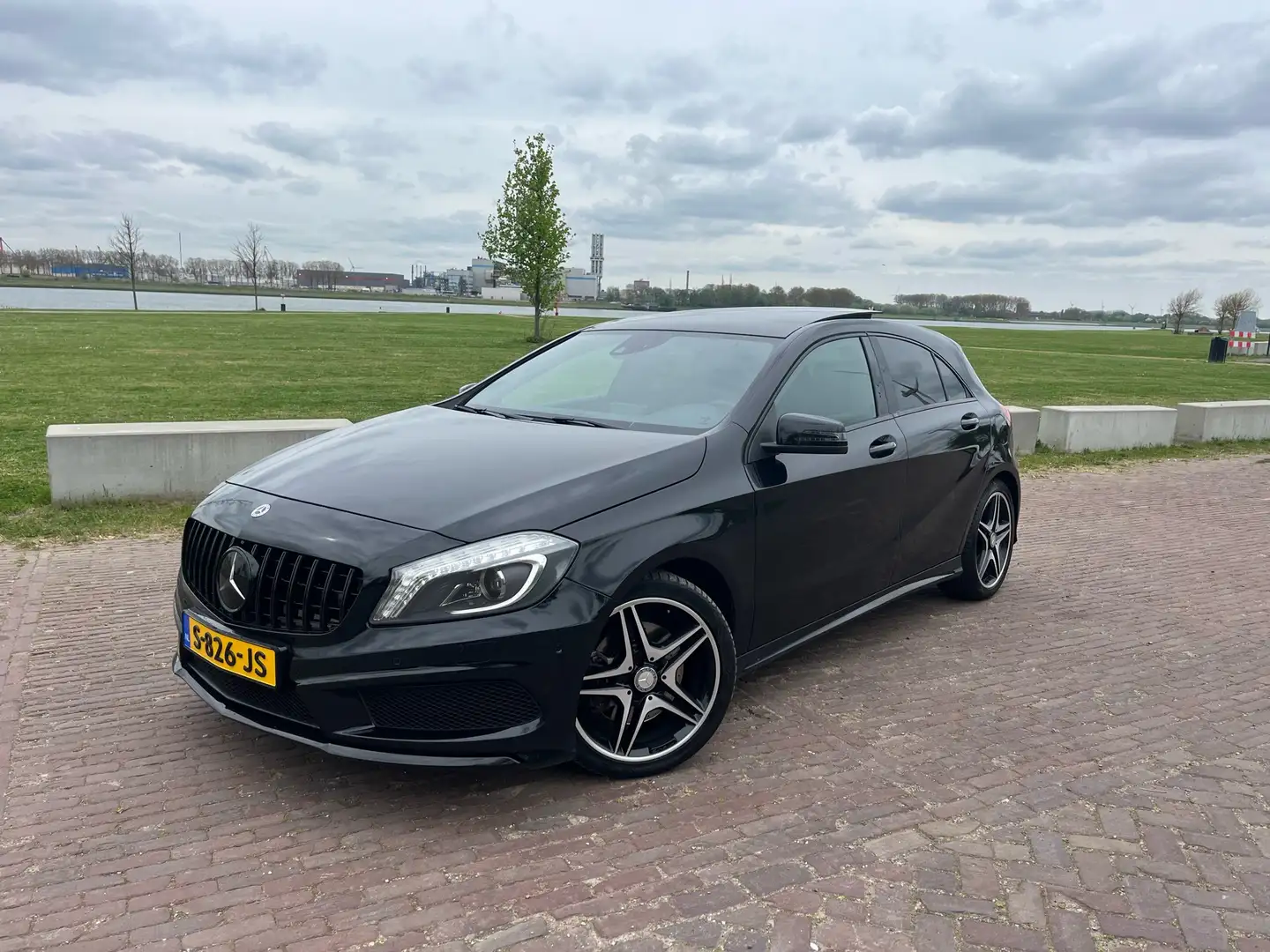 Mercedes-Benz A 250 4MATIC/PANORAMADAK/UNIEK Nero - 1