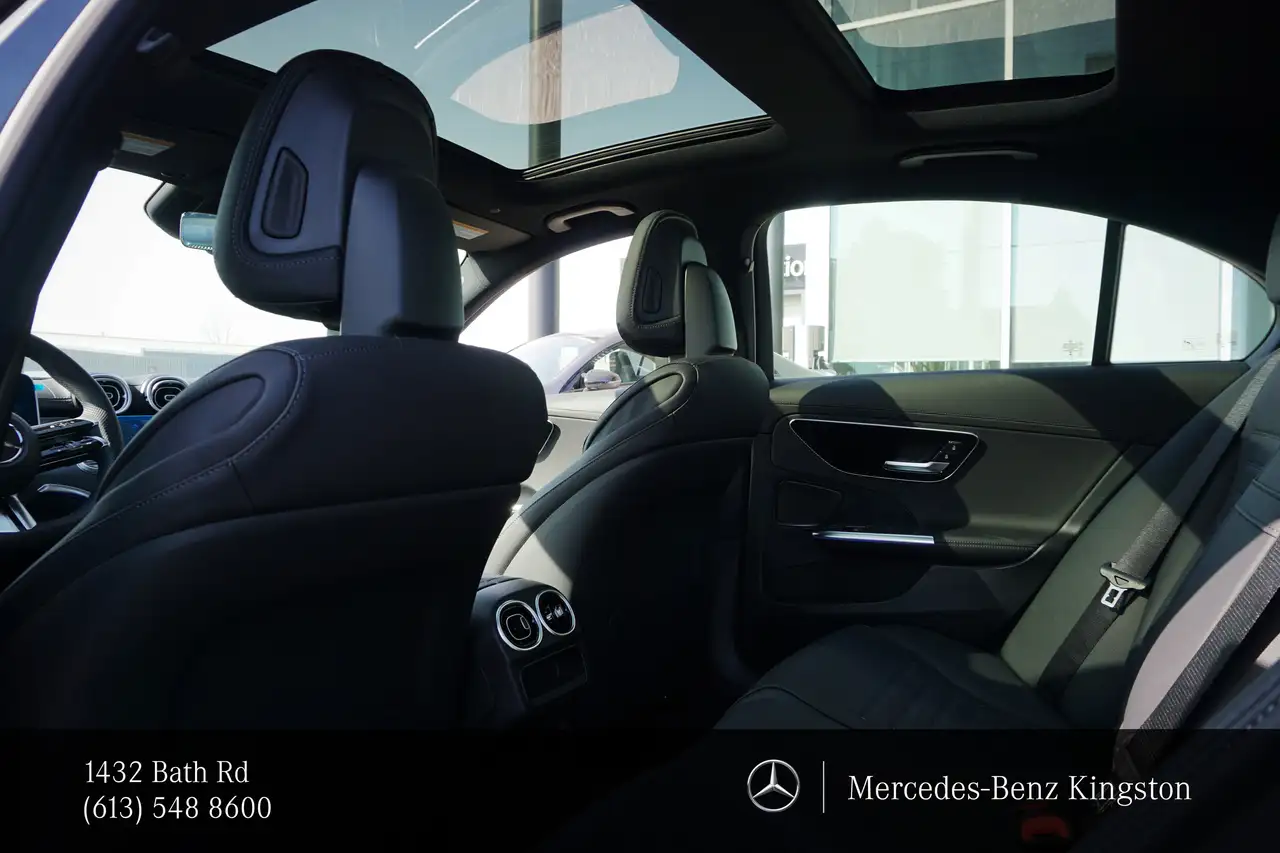 Mercedes-Benz C-Class снимка Mercedes-Benz C-Class