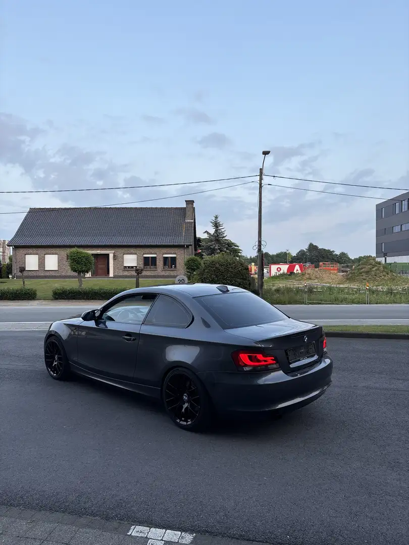 BMW 123 123d Coupe - 2
