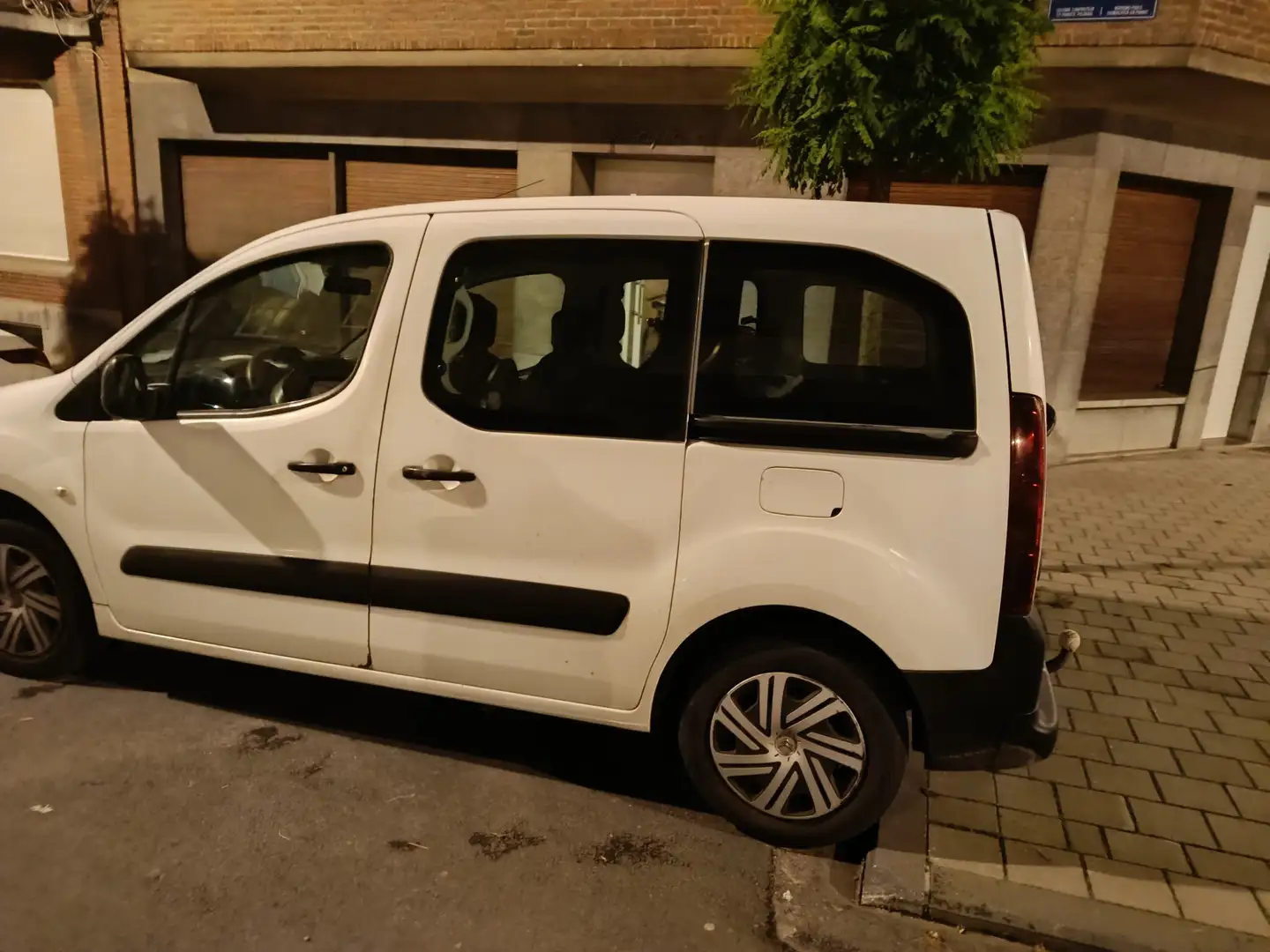 Peugeot Partner Tepee 1.6 HDi FAP 75ch Access - 2