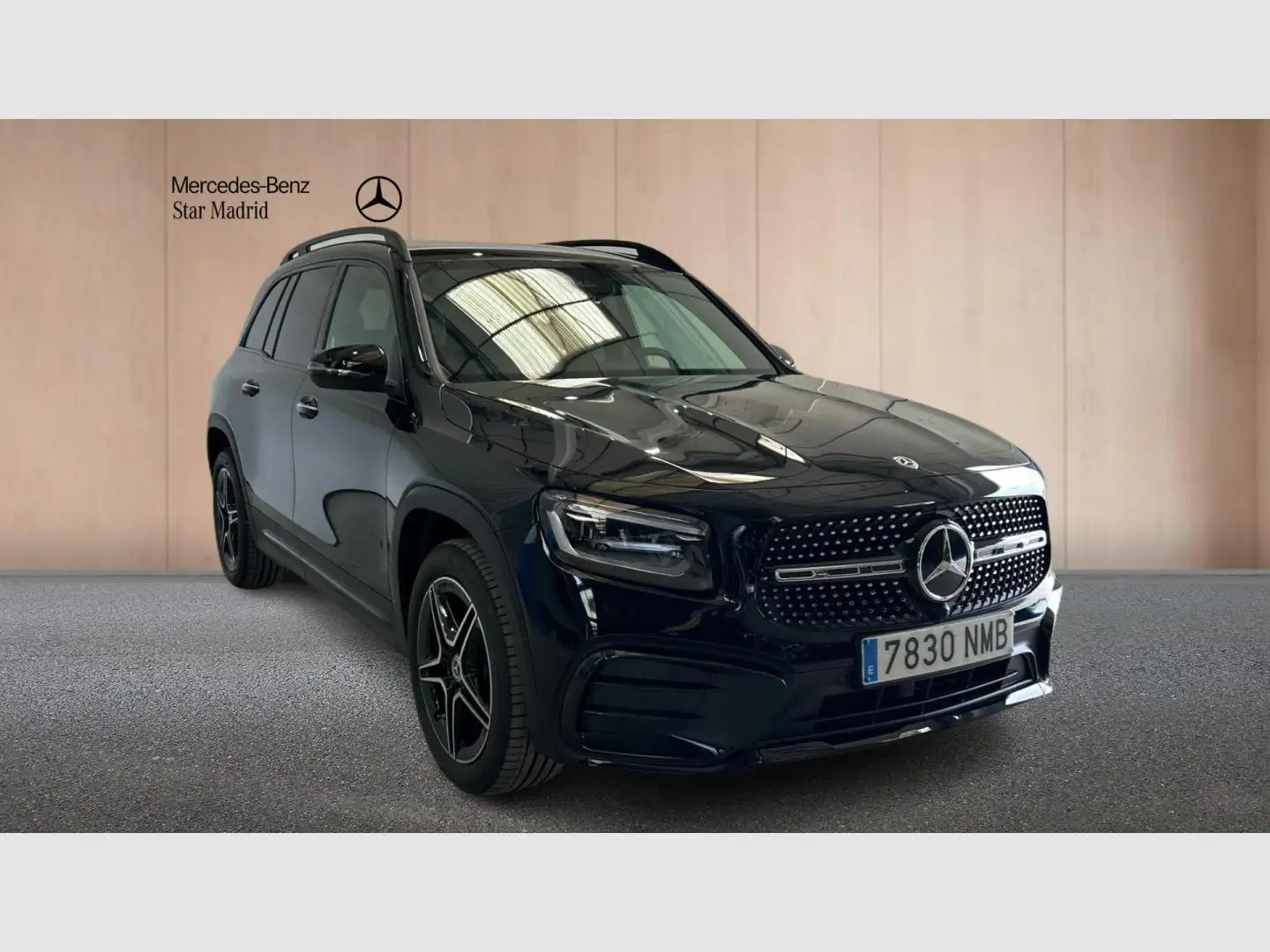 Mercedes-Benz GLB 200 d Negro - 2