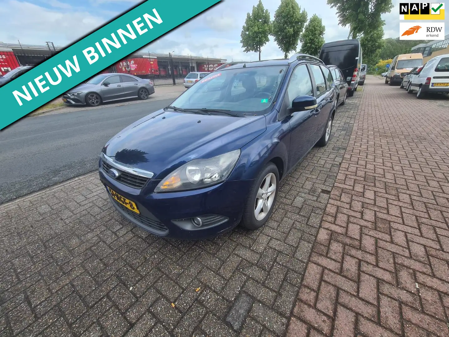 Ford Focus Wagon 1.6 Comfort LET OP KOPPELING MATIG Blauw - 1