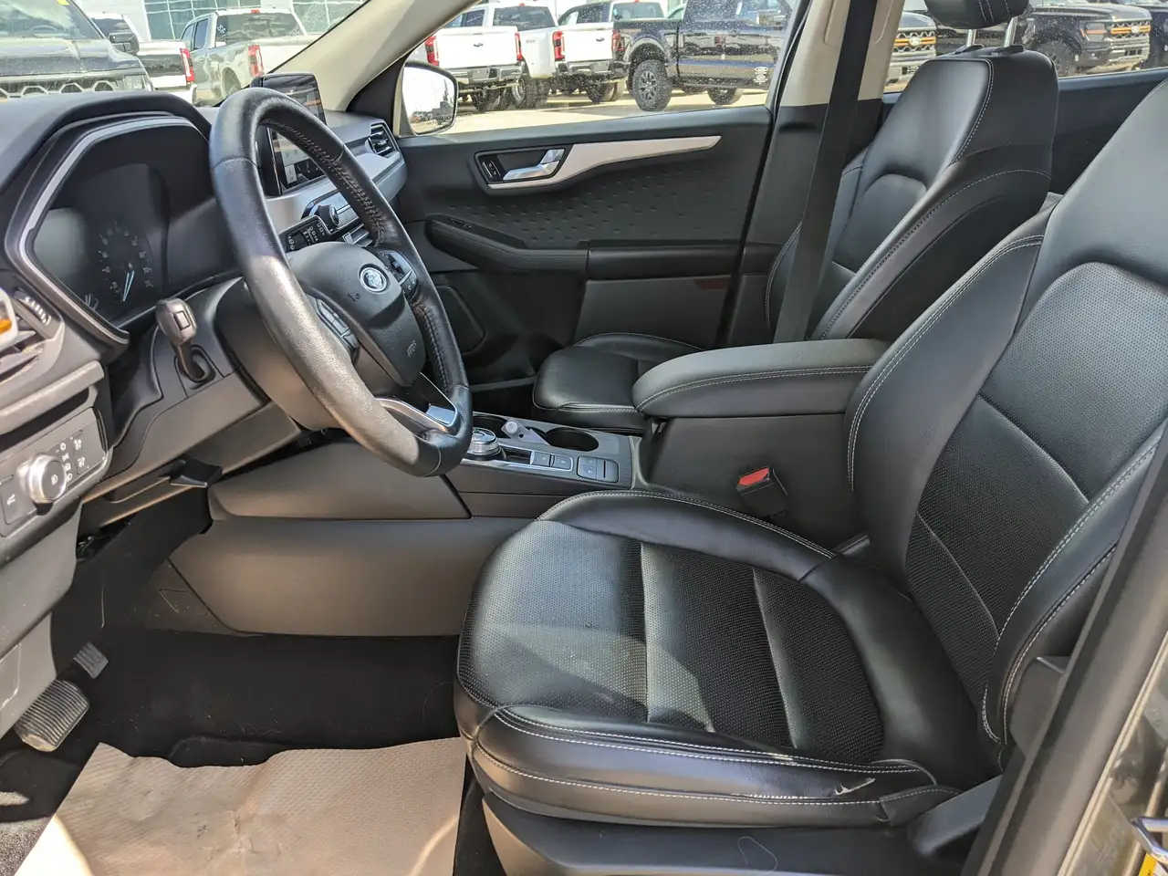 Ford Escape снимка Ford Escape