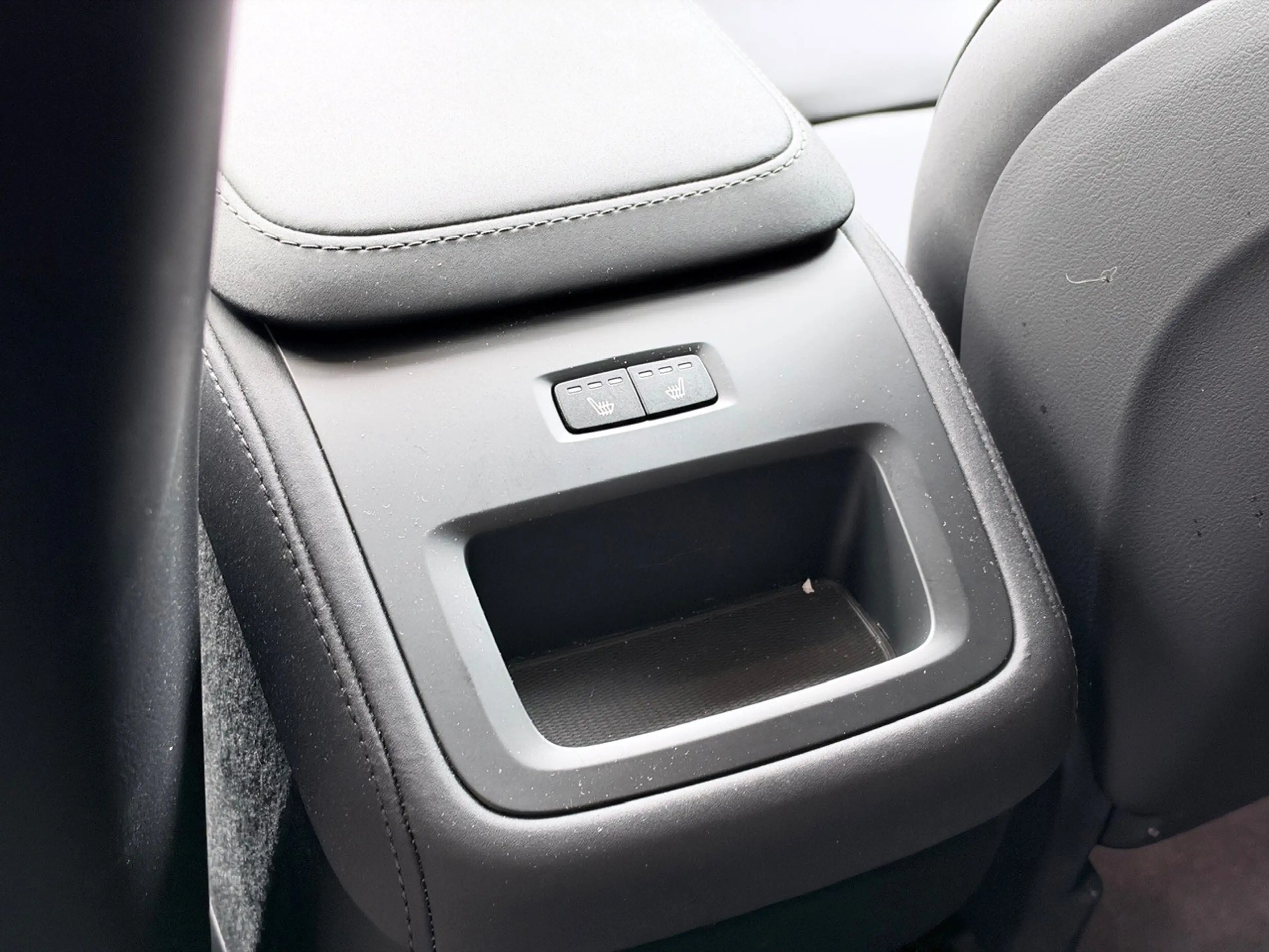 Volvo XC90 B5 B AWD Plus Bright 7-Sitzer | AHK | 360°K — photo 13