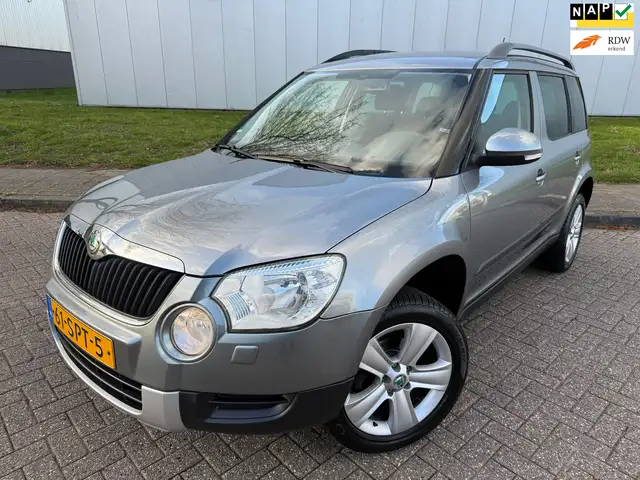 Skoda Yeti 1.2 TSI Tour*CRUISE*NAVI*AIRCO*APK*NAP*PARK SENSOR