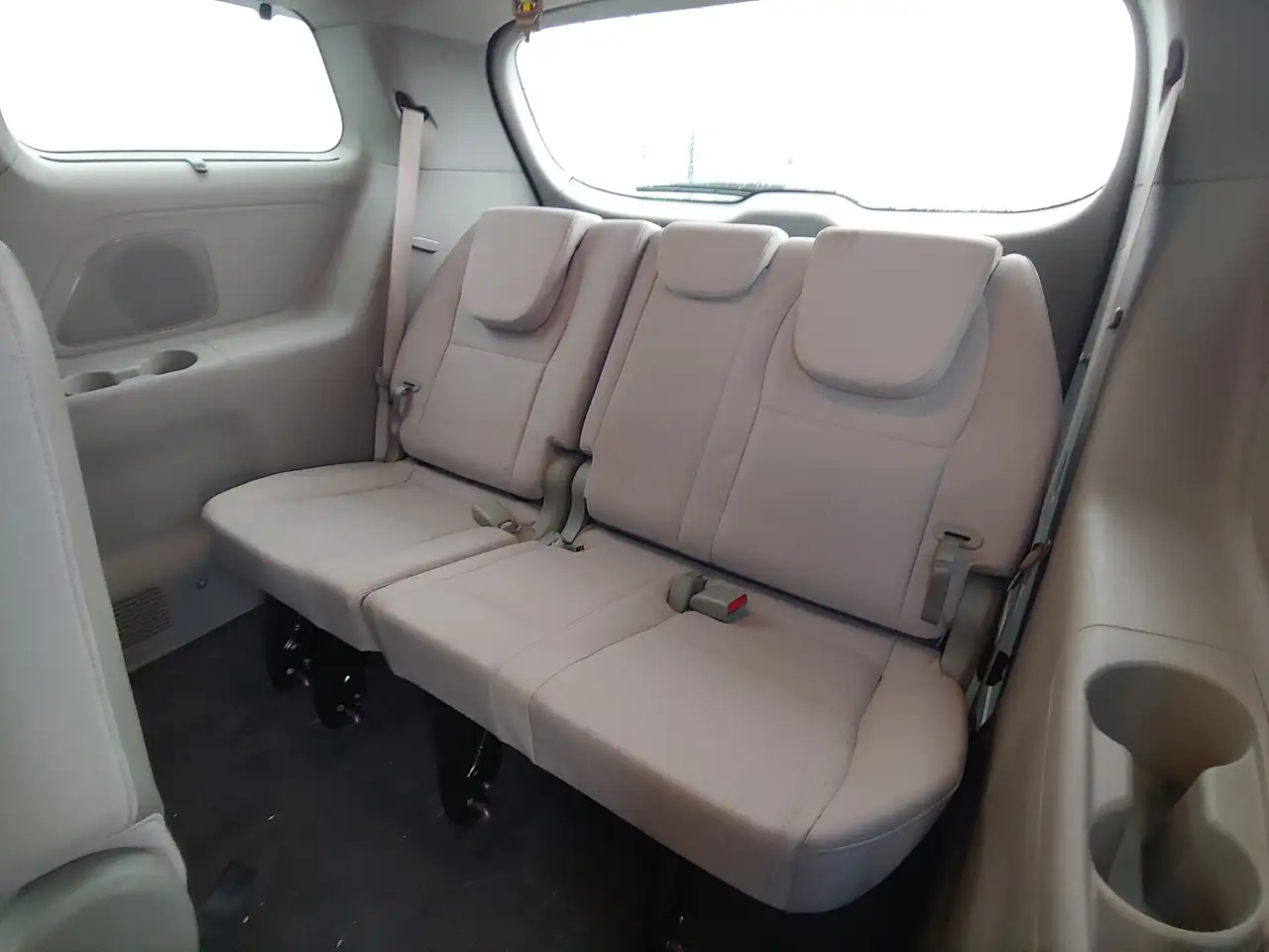 Kia Sedona снимка Kia Sedona