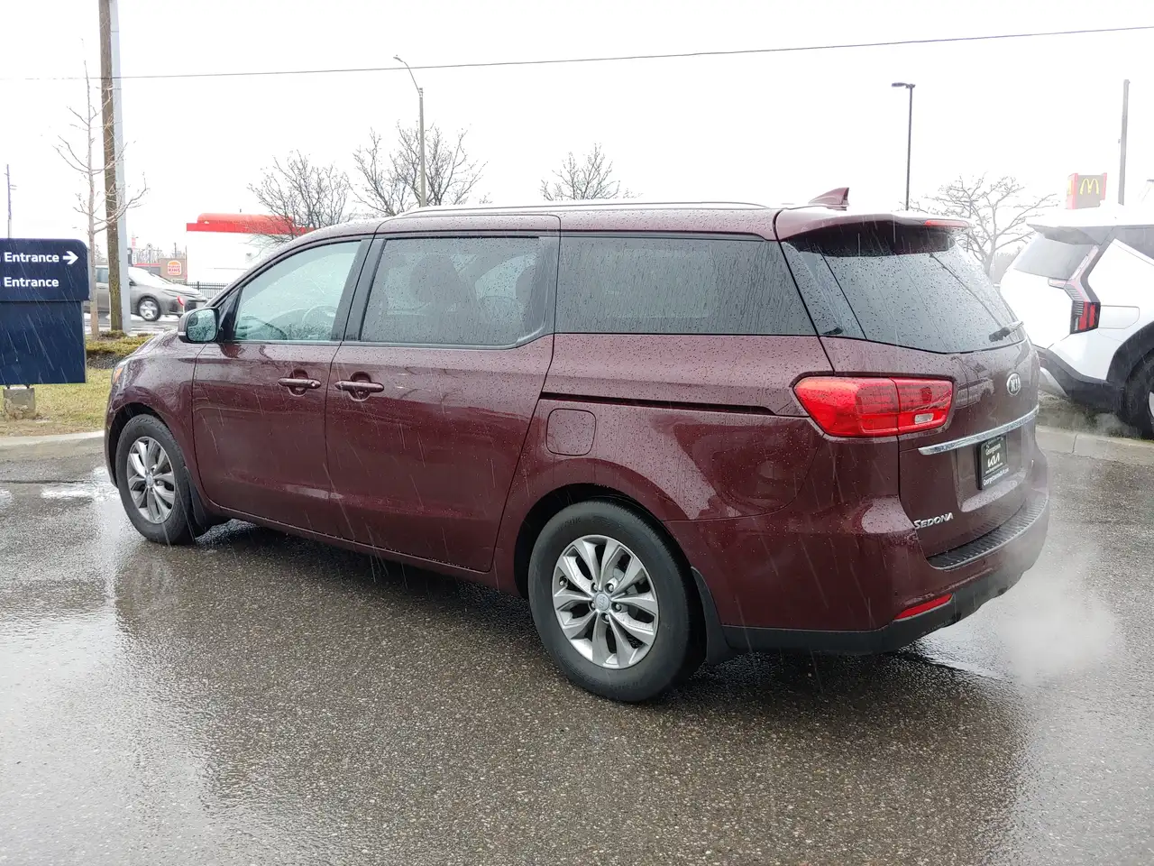 Kia Sedona снимка Kia Sedona